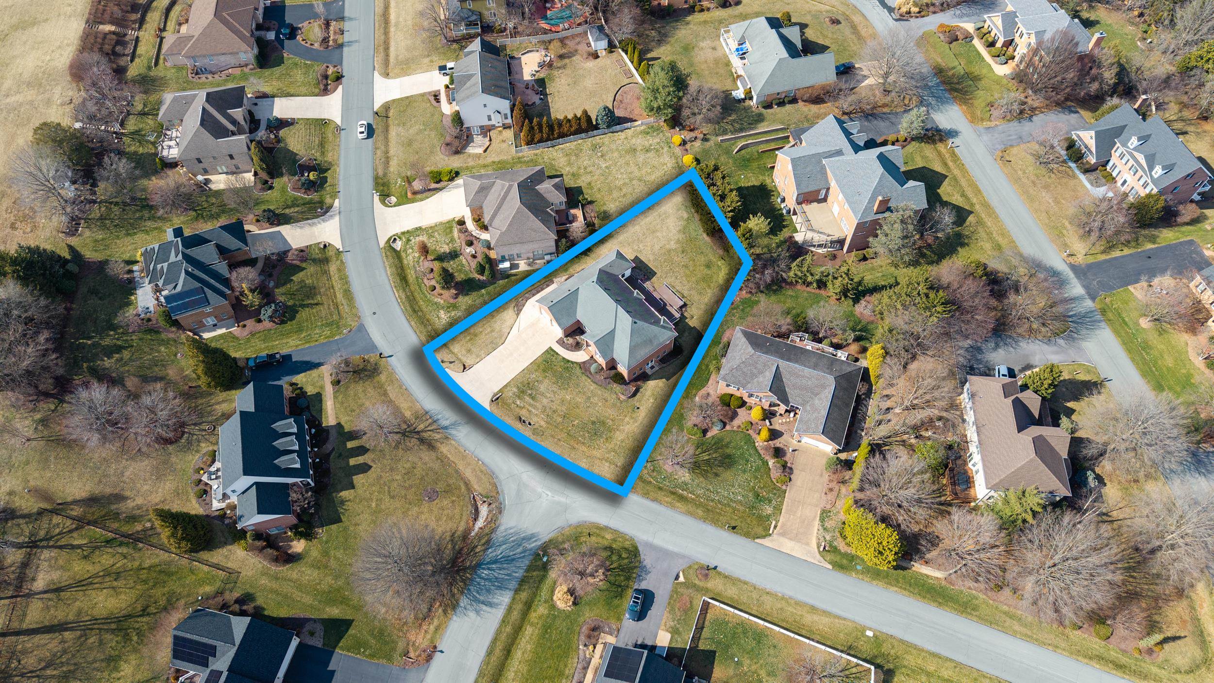 3207 BARRINGTON DR, ROCKINGHAM, Virginia 22801, 3 Bedrooms Bedrooms, ,4 BathroomsBathrooms,Residential,3207 BARRINGTON DR,673941 MLS # 673941 3207 BARRINGTON DR, ROCKINGHAM, Virginia 22801, 3 Bedrooms Bedrooms, ,4 BathroomsBathrooms,Residential,3207 BARRINGTON DR,673941 MLS # 673941