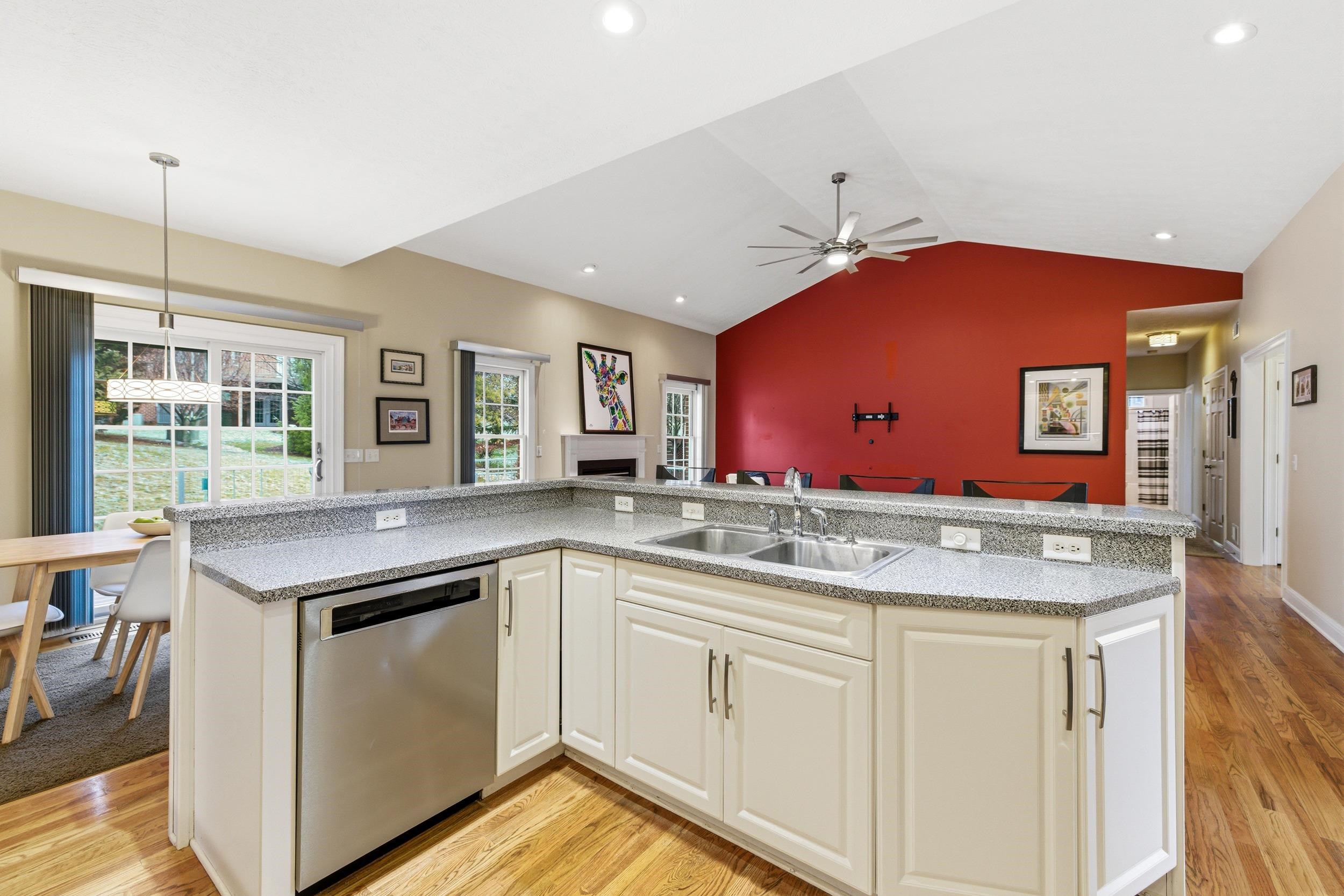 3207 BARRINGTON DR, ROCKINGHAM, Virginia 22801, 3 Bedrooms Bedrooms, ,4 BathroomsBathrooms,Residential,3207 BARRINGTON DR,673941 MLS # 673941