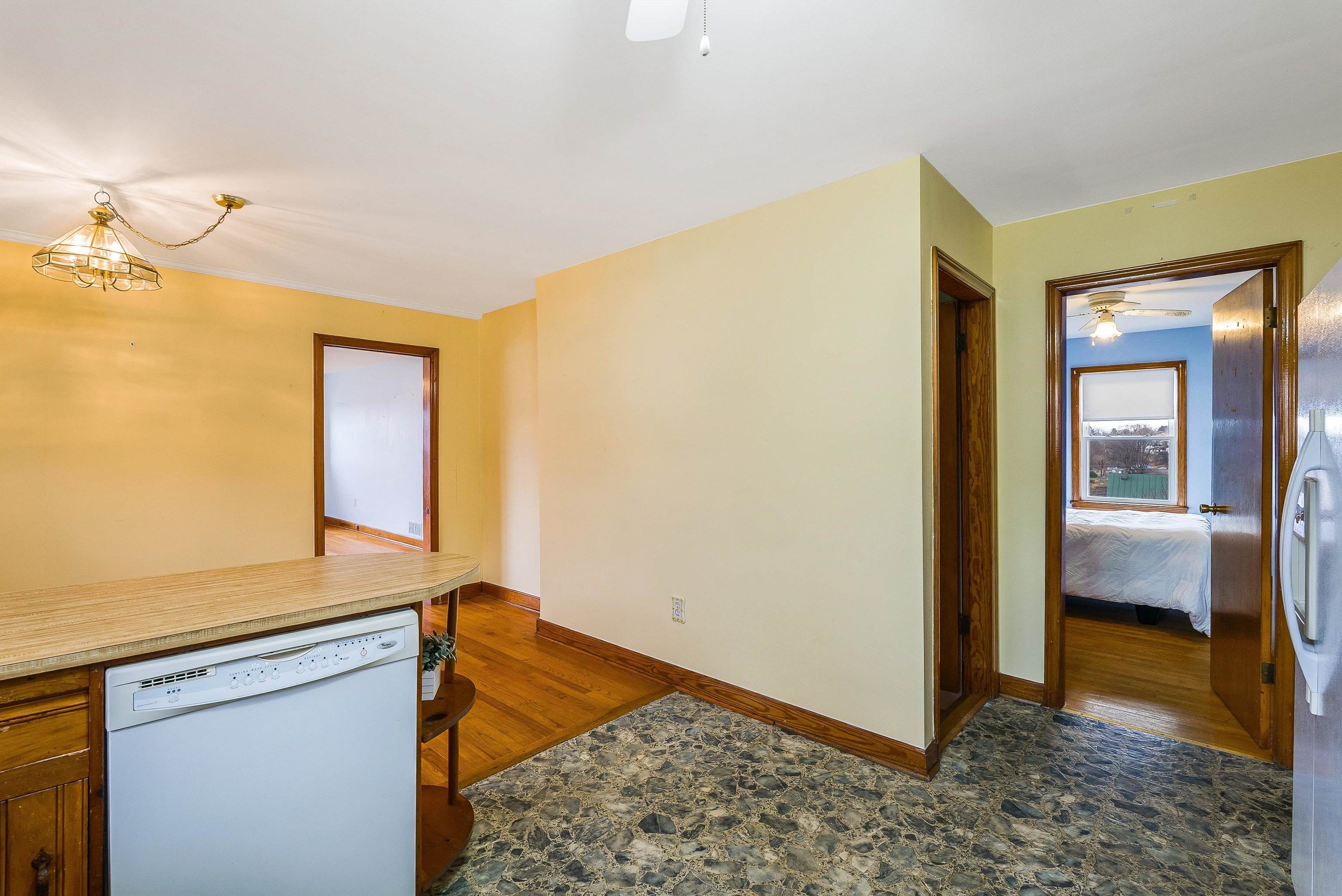 2110 ORANGE ST, STAUNTON, Virginia 24401, 3 Bedrooms Bedrooms, ,1 BathroomBathrooms,Residential,2110 ORANGE ST,673951 MLS # 673951