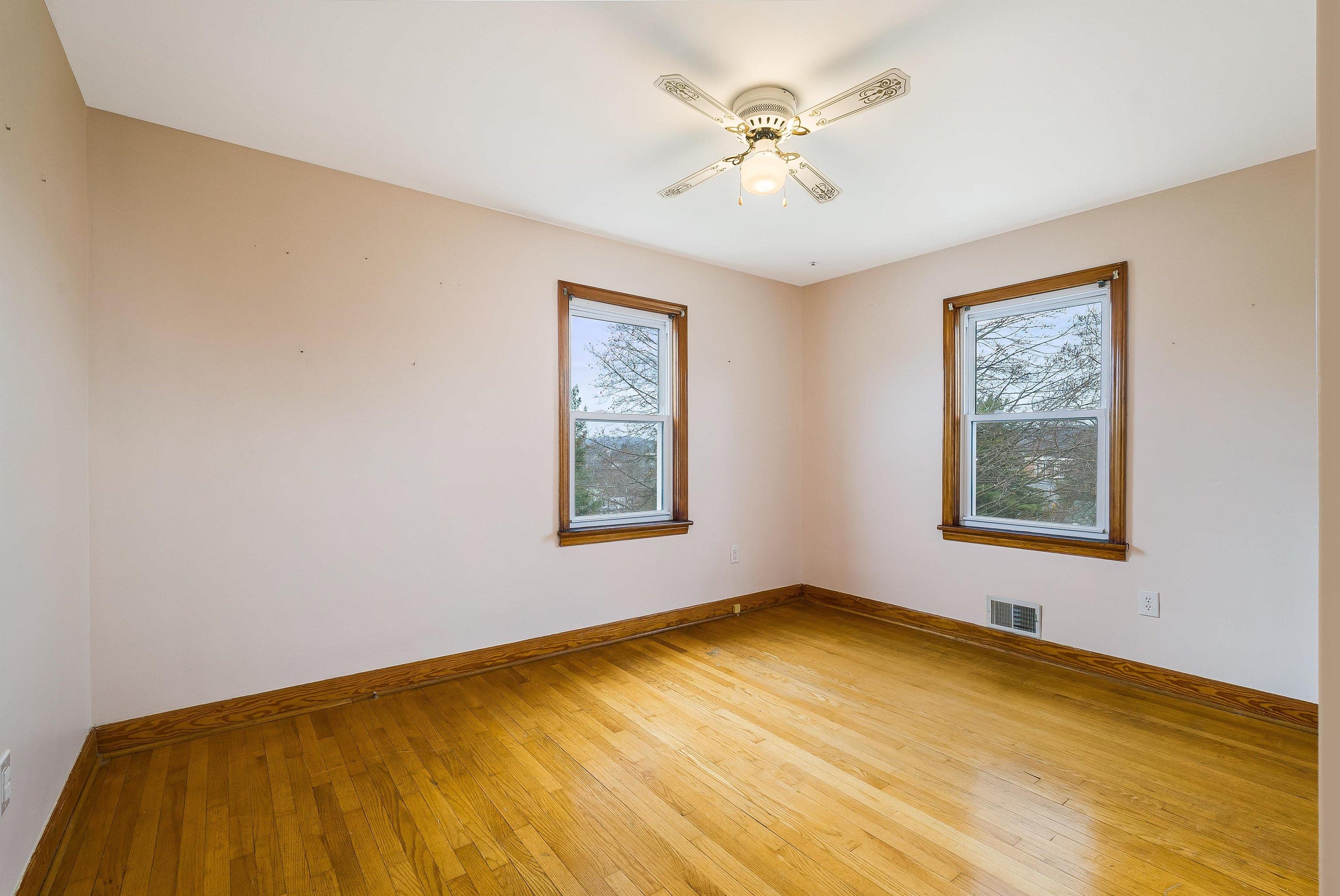 2110 ORANGE ST, STAUNTON, Virginia 24401, 3 Bedrooms Bedrooms, ,1 BathroomBathrooms,Residential,2110 ORANGE ST,673951 MLS # 673951