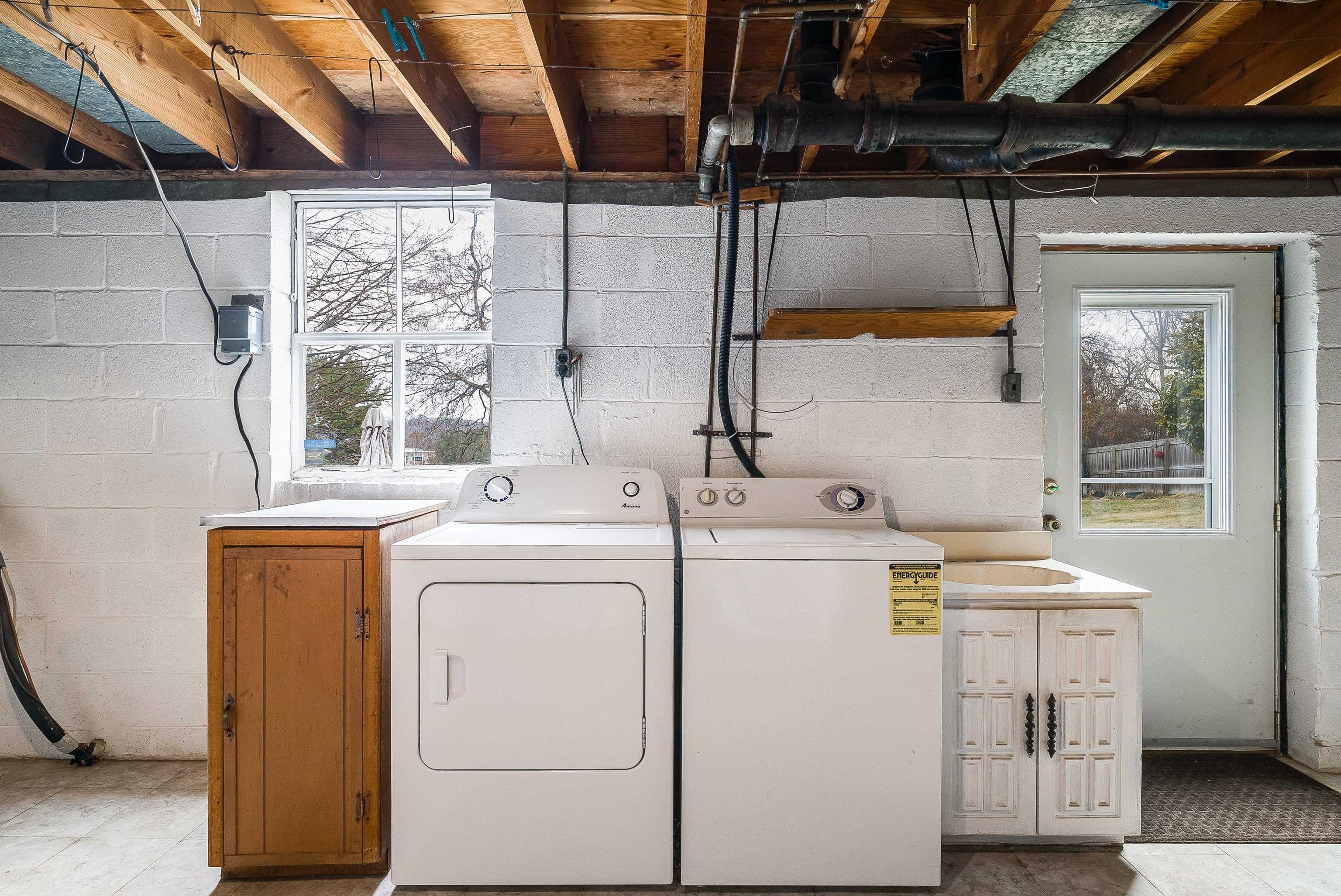 2110 ORANGE ST, STAUNTON, Virginia 24401, 3 Bedrooms Bedrooms, ,1 BathroomBathrooms,Residential,2110 ORANGE ST,673951 MLS # 673951