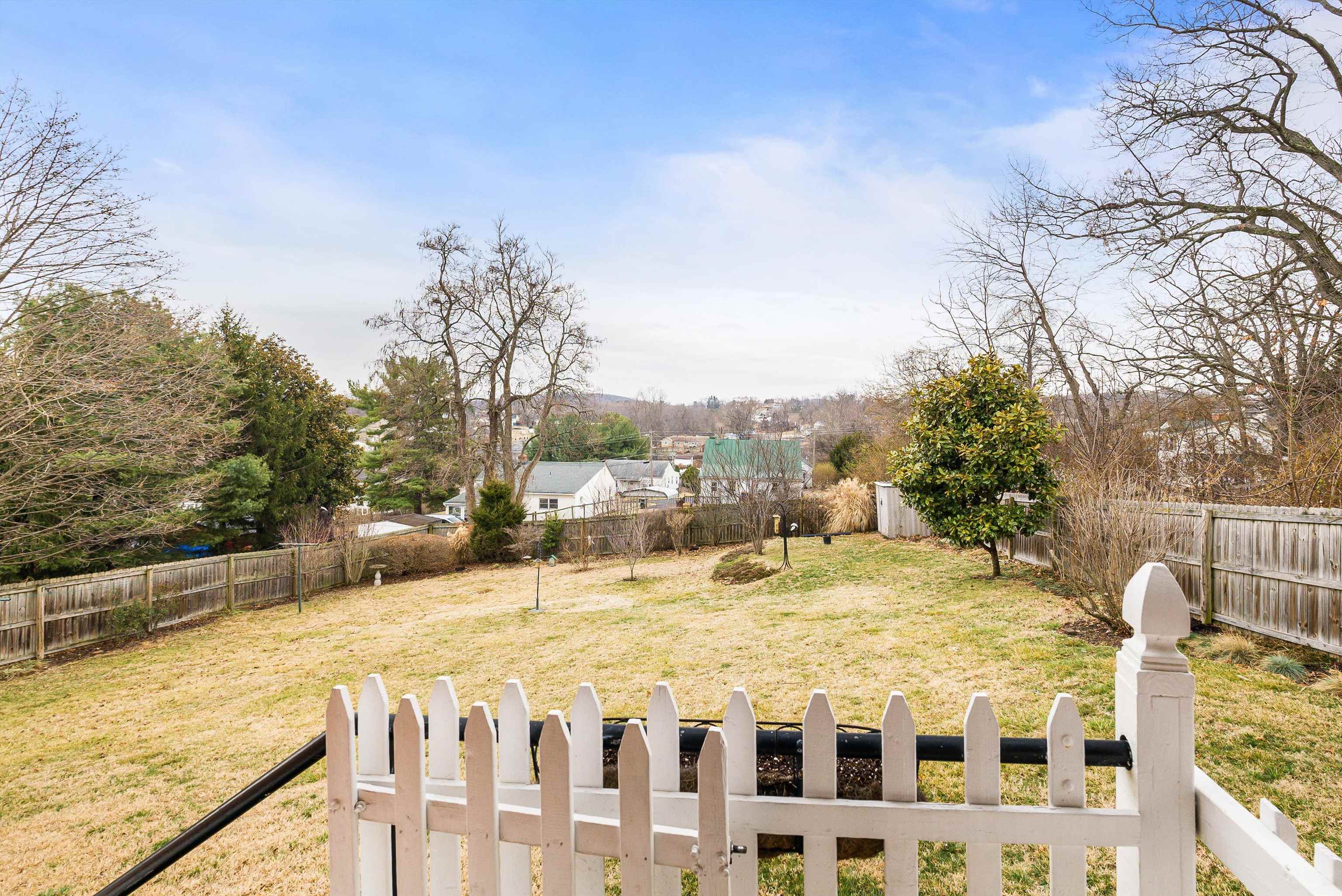 2110 ORANGE ST, STAUNTON, Virginia 24401, 3 Bedrooms Bedrooms, ,1 BathroomBathrooms,Residential,2110 ORANGE ST,673951 MLS # 673951