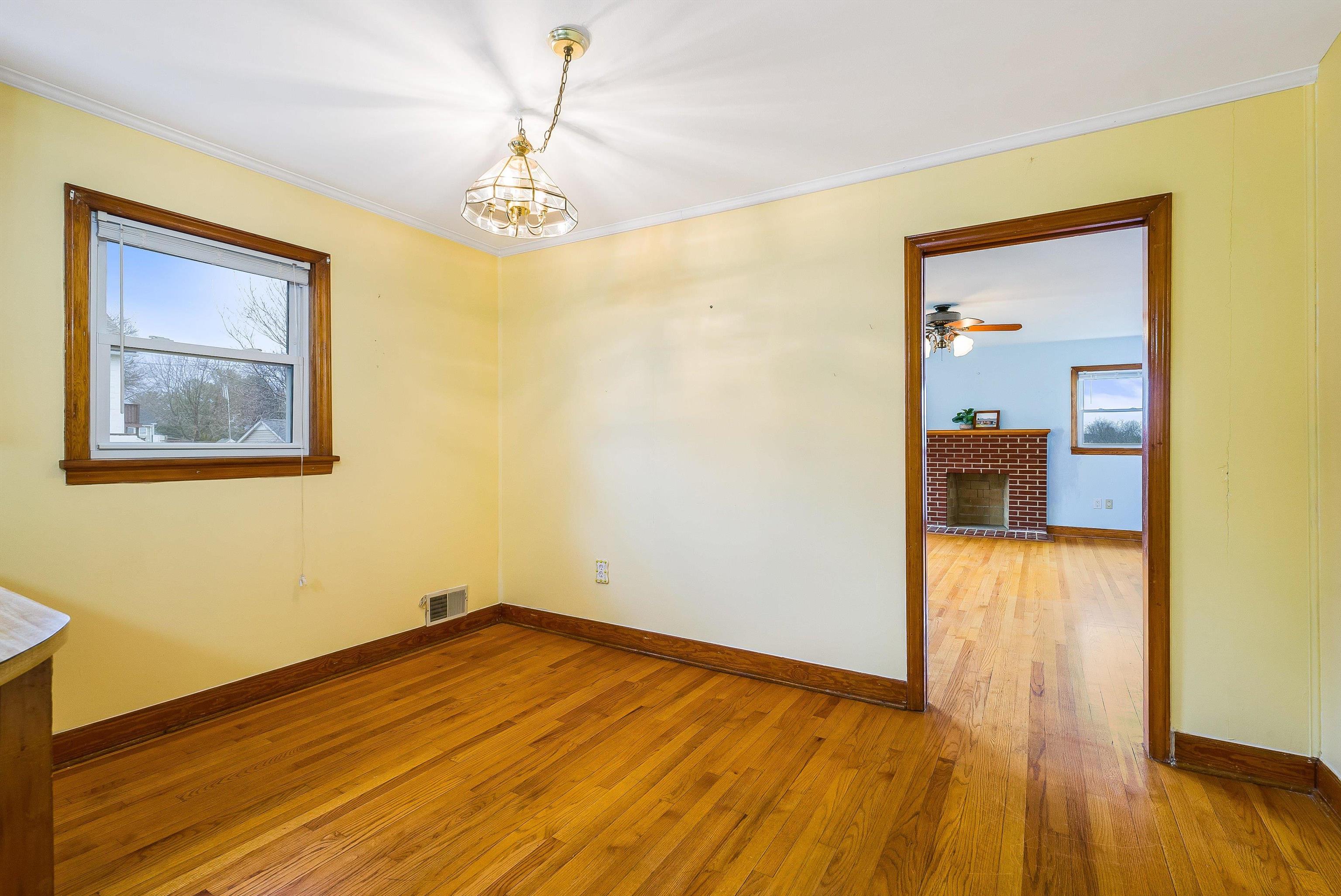 2110 ORANGE ST, STAUNTON, Virginia 24401, 3 Bedrooms Bedrooms, ,1 BathroomBathrooms,Residential,2110 ORANGE ST,673951 MLS # 673951