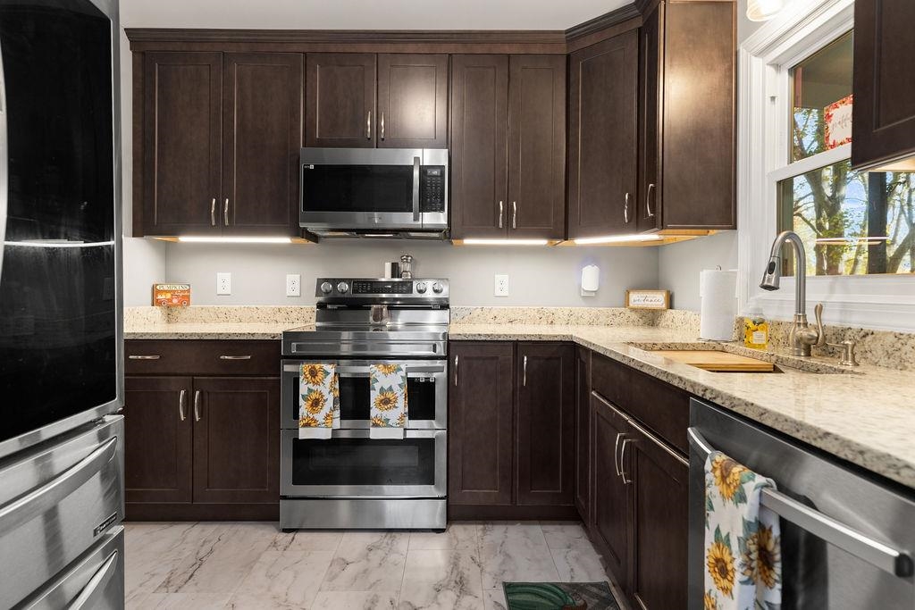 1018 GLENDALE RD, CHARLOTTESVILLE, Virginia 22901, 3 Bedrooms Bedrooms, ,2 BathroomsBathrooms,Residential,1018 GLENDALE RD,673952 MLS # 673952