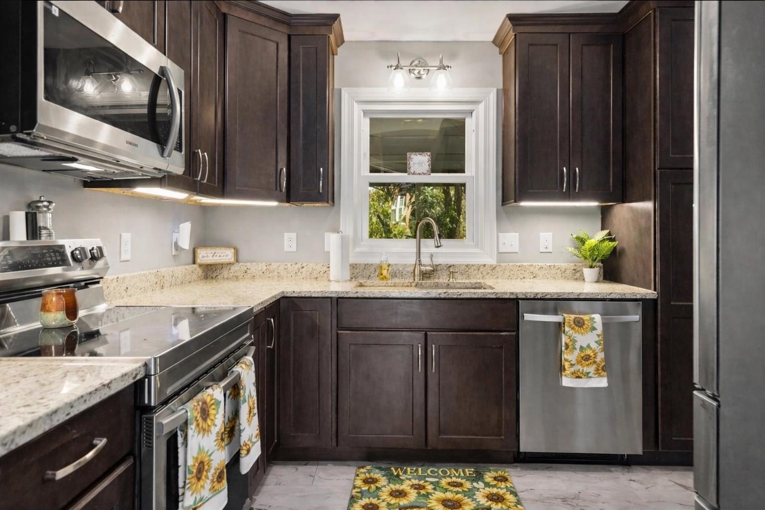 1018 GLENDALE RD, CHARLOTTESVILLE, Virginia 22901, 3 Bedrooms Bedrooms, ,2 BathroomsBathrooms,Residential,1018 GLENDALE RD,673952 MLS # 673952