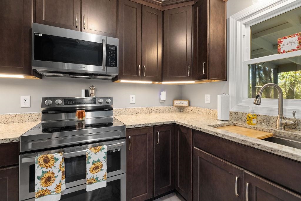 1018 GLENDALE RD, CHARLOTTESVILLE, Virginia 22901, 3 Bedrooms Bedrooms, ,2 BathroomsBathrooms,Residential,1018 GLENDALE RD,673952 MLS # 673952