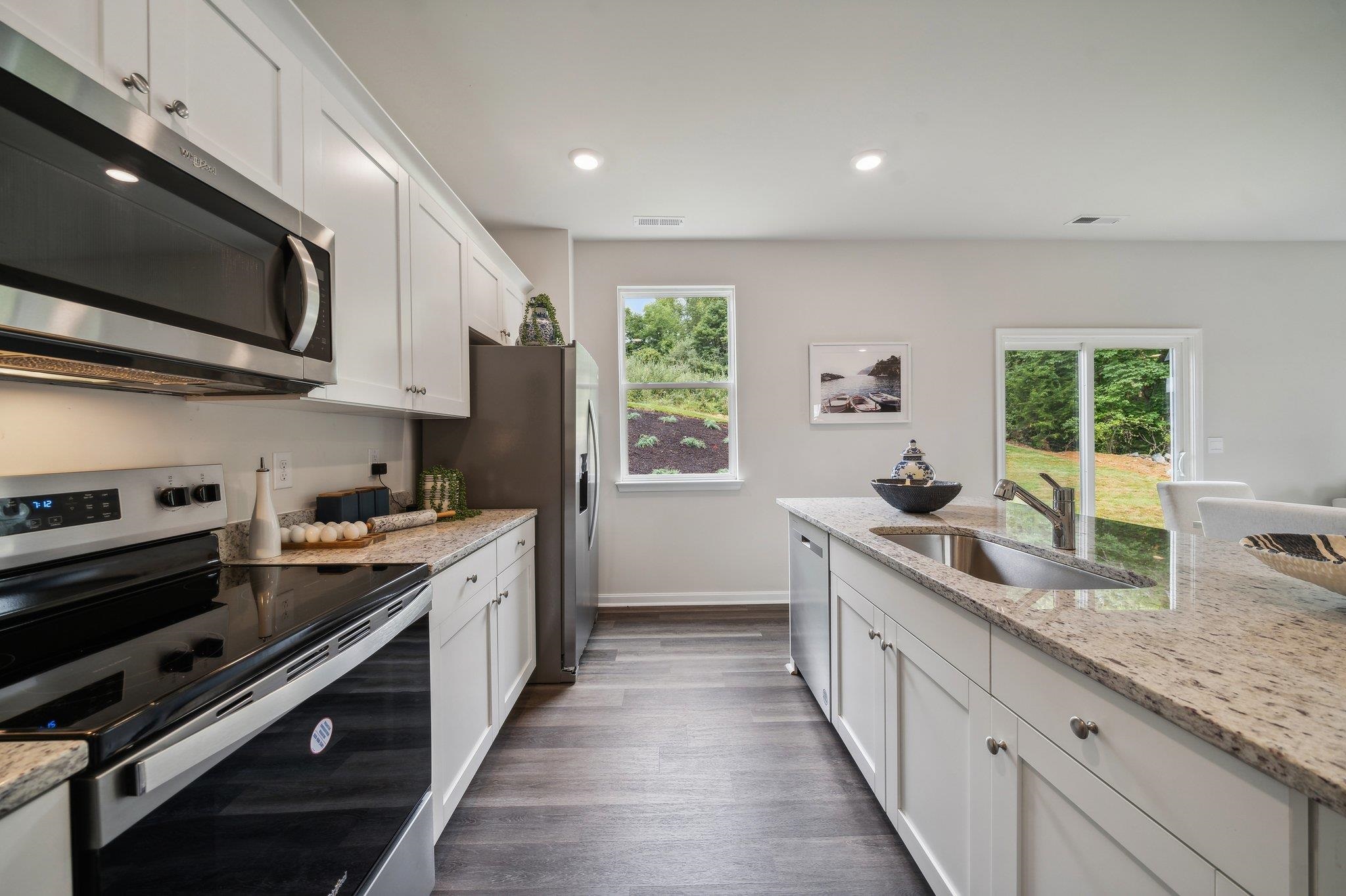 553 SUMMERCREST AVE, WAYNESBORO, Virginia 22980, 3 Bedrooms Bedrooms, ,2 BathroomsBathrooms,Residential,553 SUMMERCREST AVE,673958 MLS # 673958