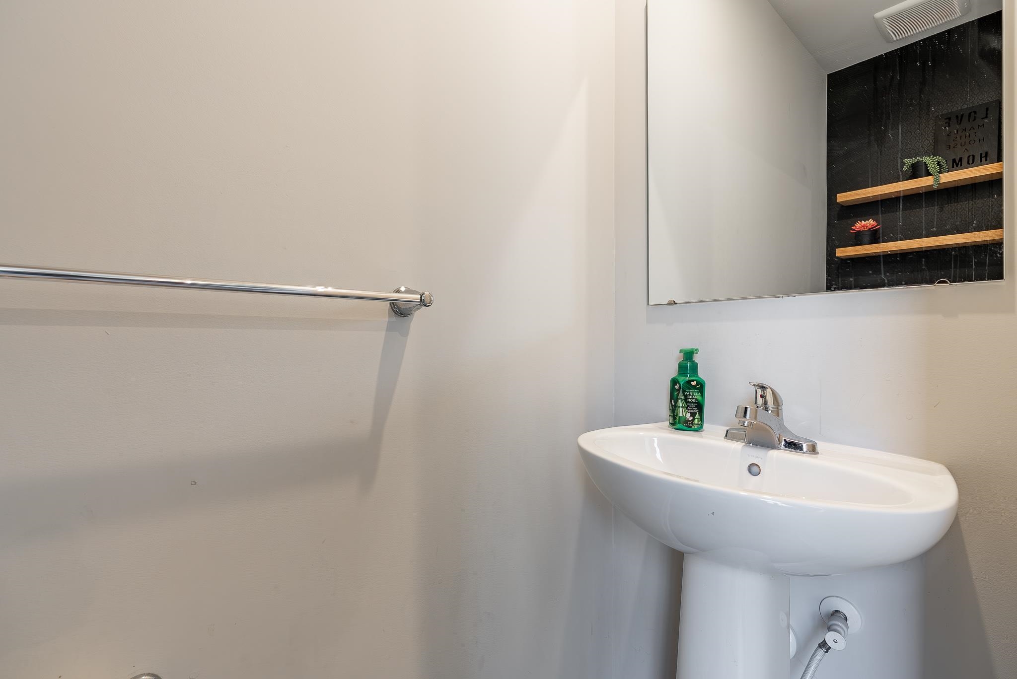 570 WINGTIP WAY, ROCKINGHAM, Virginia 22801, 3 Bedrooms Bedrooms, ,2 BathroomsBathrooms,Residential,570 WINGTIP WAY,673961 MLS # 673961