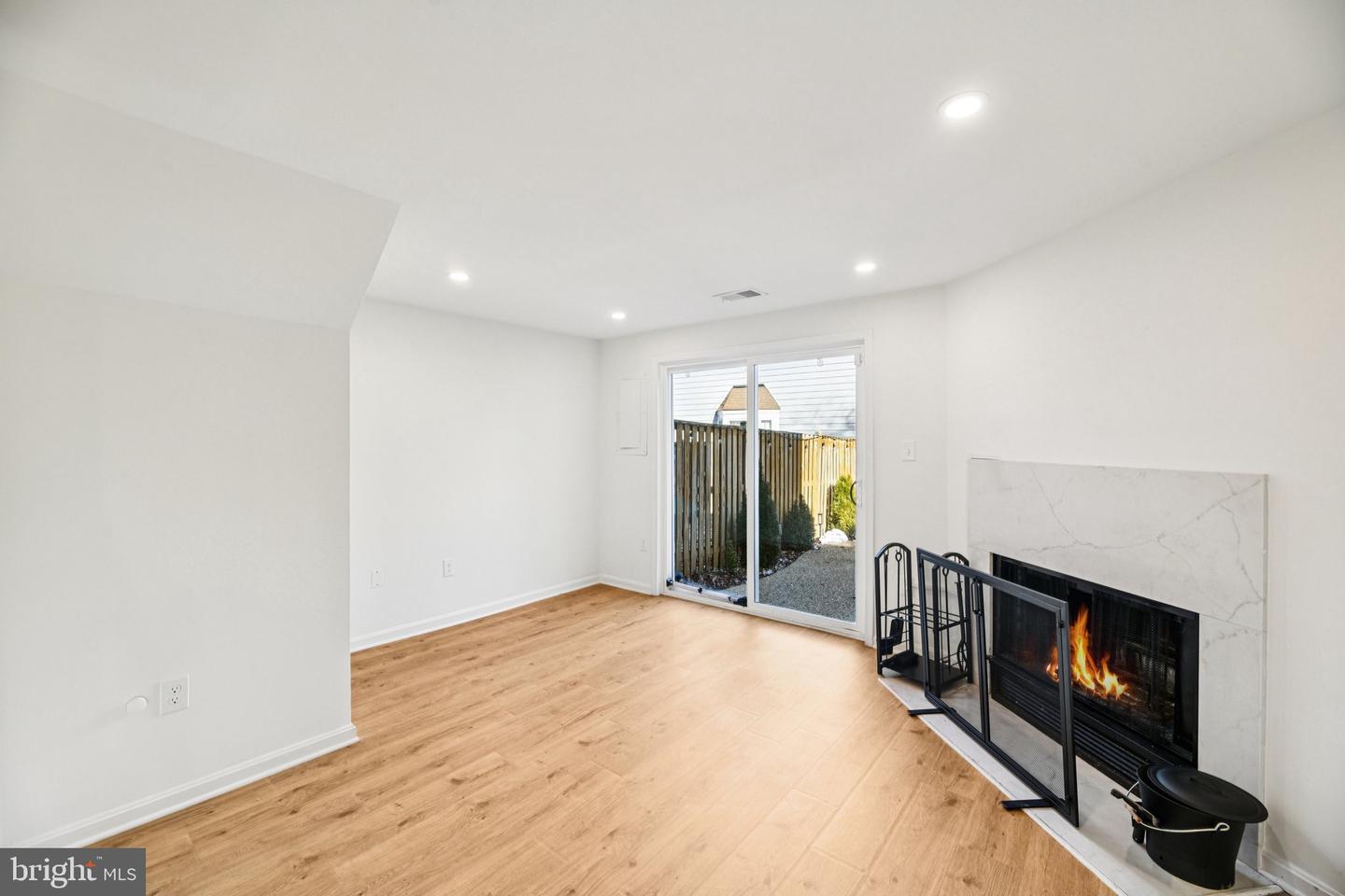 6347 CHIMNEY WOOD CT, ALEXANDRIA, Virginia 22306, 4 Bedrooms Bedrooms, 11 Rooms Rooms,2 BathroomsBathrooms,Residential,For sale,6347 CHIMNEY WOOD CT,VAFX2285688 MLS # VAFX2285688