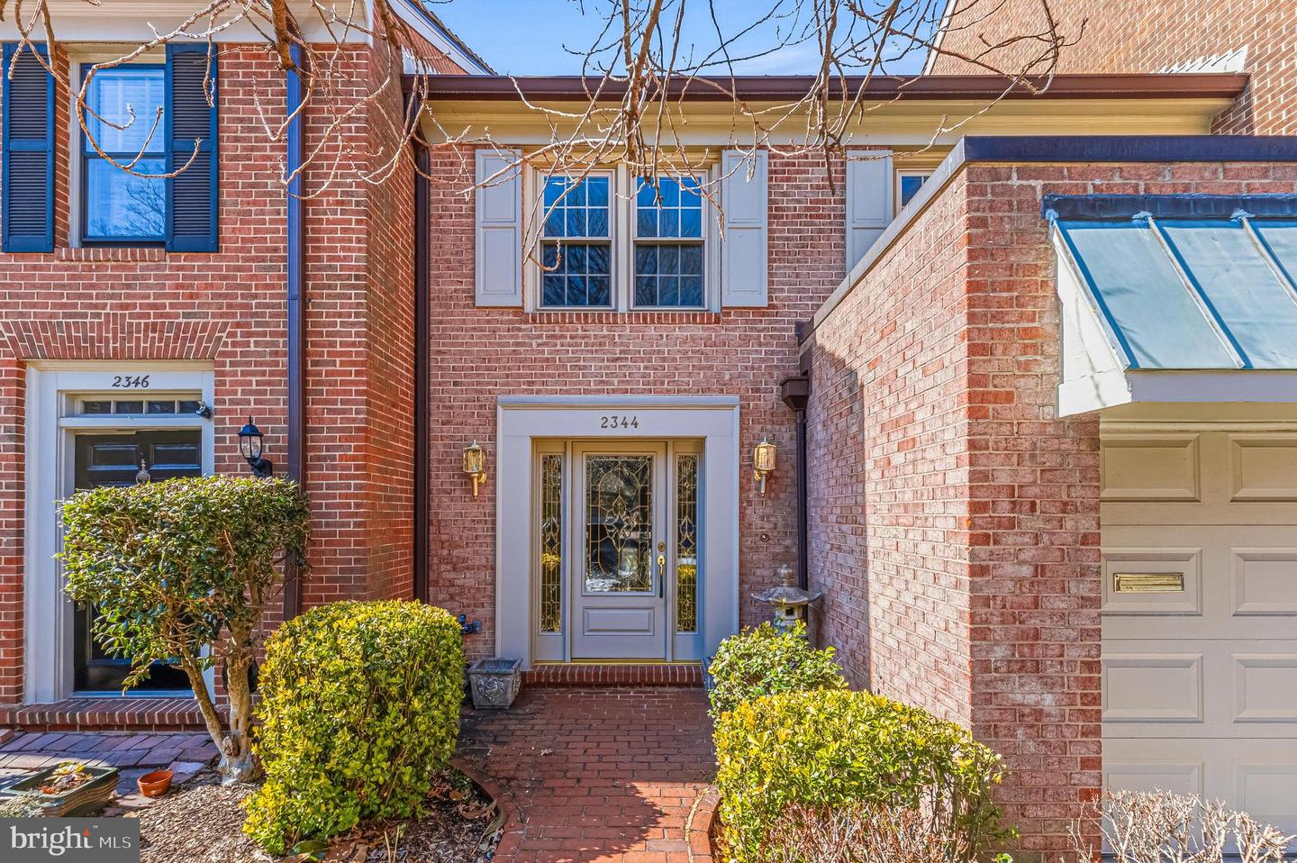 2344 S QUEEN ST, ARLINGTON, Virginia 22202, 2 Bedrooms Bedrooms, ,2 BathroomsBathrooms,Residential,For sale,2344 S QUEEN ST,VAAR2067784 MLS # VAAR2067784