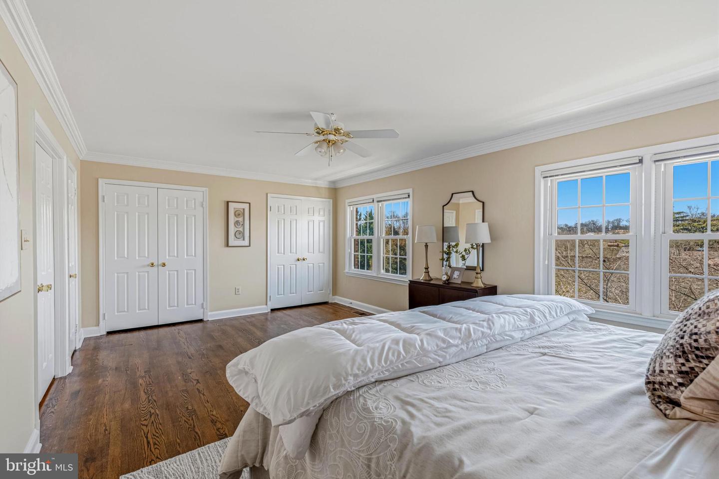 2344 S QUEEN ST, ARLINGTON, Virginia 22202, 2 Bedrooms Bedrooms, ,2 BathroomsBathrooms,Residential,For sale,2344 S QUEEN ST,VAAR2067784 MLS # VAAR2067784