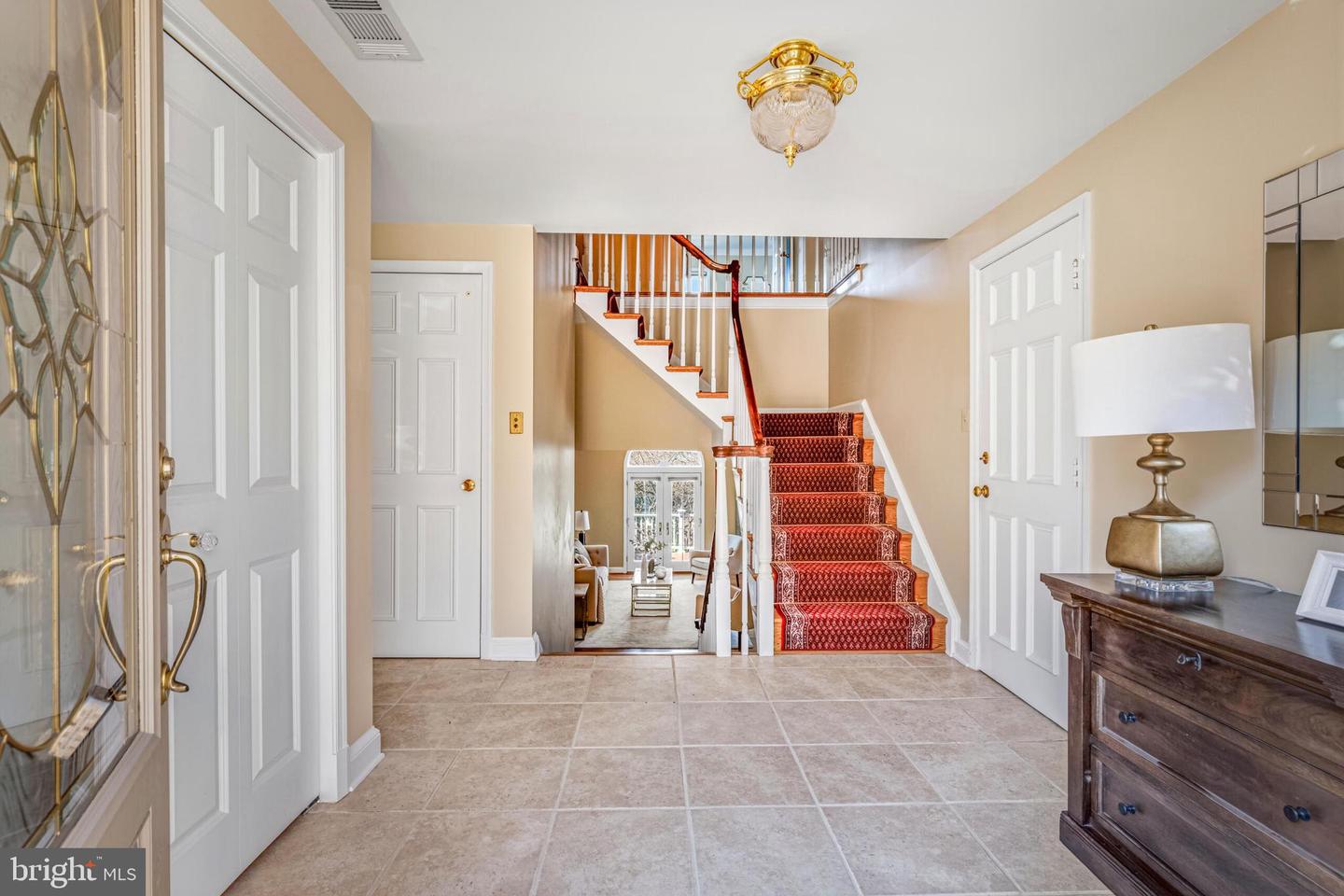 2344 S QUEEN ST, ARLINGTON, Virginia 22202, 2 Bedrooms Bedrooms, ,2 BathroomsBathrooms,Residential,For sale,2344 S QUEEN ST,VAAR2067784 MLS # VAAR2067784