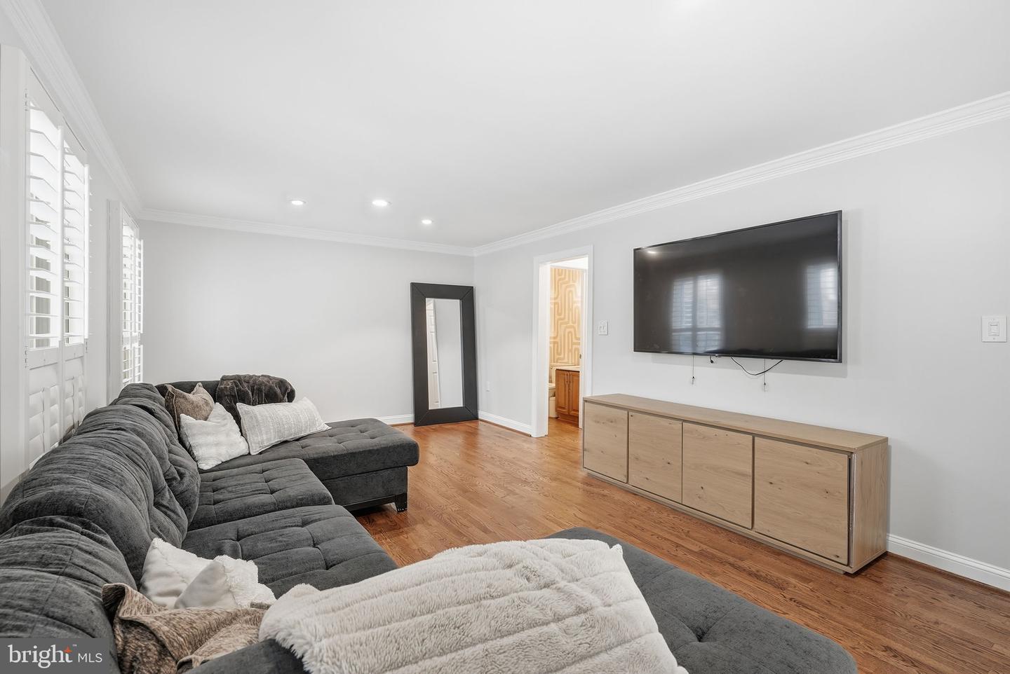 7319 WESTMORE DR, SPRINGFIELD, Virginia 22150, 3 Bedrooms Bedrooms, ,3 BathroomsBathrooms,Residential,For sale,7319 WESTMORE DR,VAFX2286064 MLS # VAFX2286064