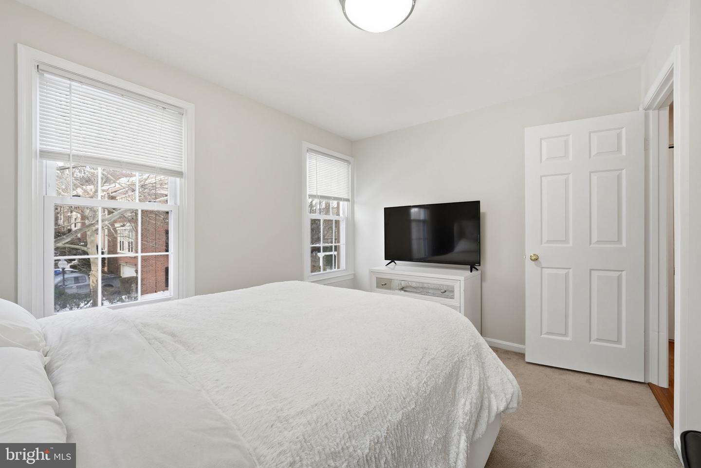 7319 WESTMORE DR, SPRINGFIELD, Virginia 22150, 3 Bedrooms Bedrooms, ,3 BathroomsBathrooms,Residential,For sale,7319 WESTMORE DR,VAFX2286064 MLS # VAFX2286064