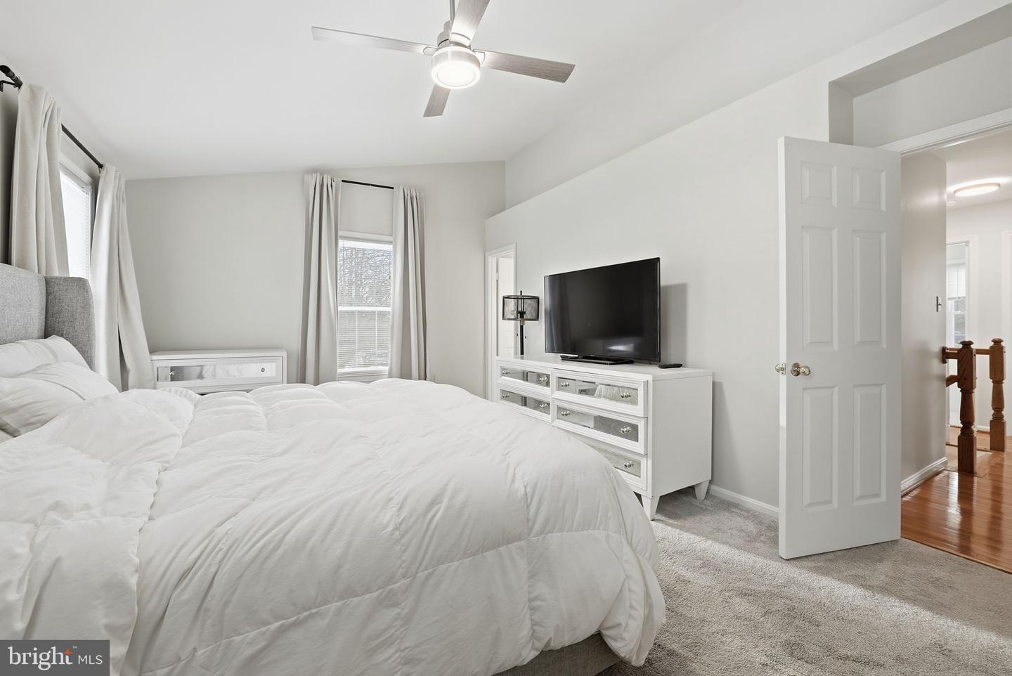 7319 WESTMORE DR, SPRINGFIELD, Virginia 22150, 3 Bedrooms Bedrooms, ,3 BathroomsBathrooms,Residential,For sale,7319 WESTMORE DR,VAFX2286064 MLS # VAFX2286064