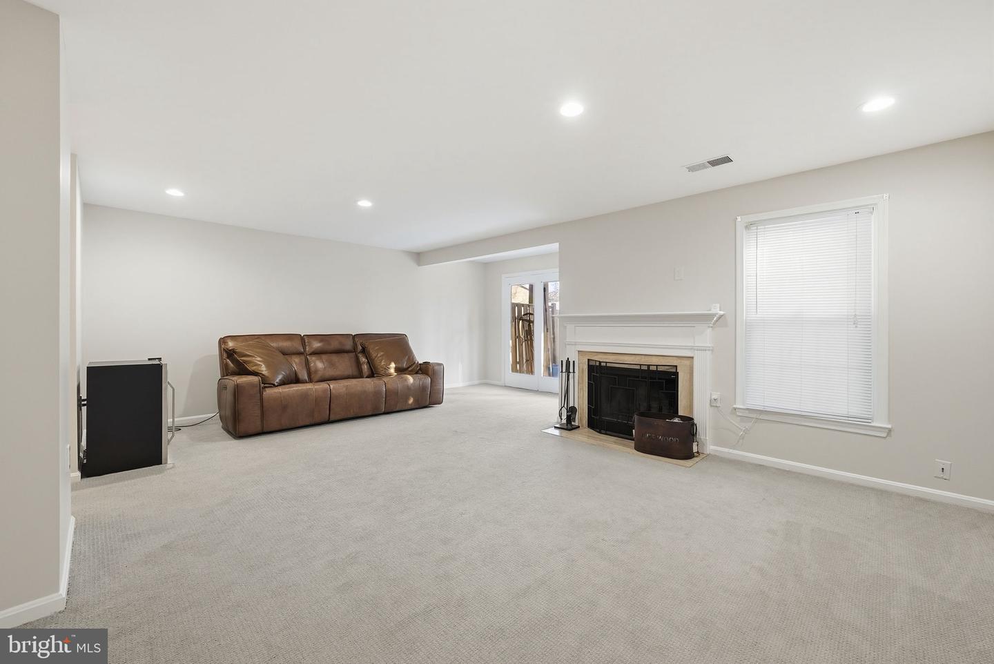 7319 WESTMORE DR, SPRINGFIELD, Virginia 22150, 3 Bedrooms Bedrooms, ,3 BathroomsBathrooms,Residential,For sale,7319 WESTMORE DR,VAFX2286064 MLS # VAFX2286064