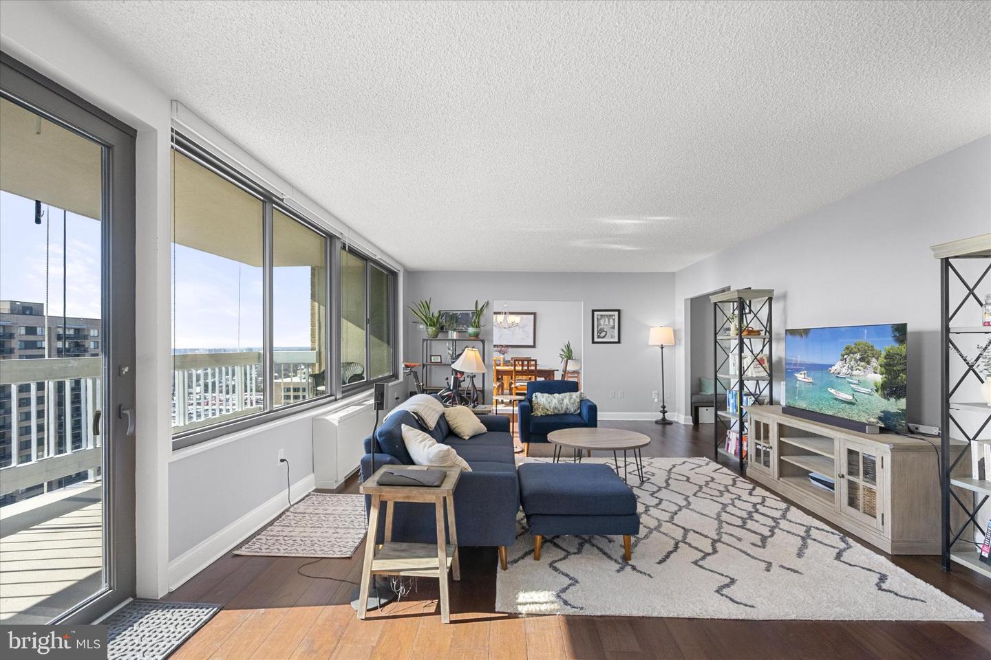 3701 S GEORGE MASON DR #2515N, FALLS CHURCH, Virginia 22041, 3 Bedrooms Bedrooms, 5 Rooms Rooms,2 BathroomsBathrooms,Residential,For sale,3701 S GEORGE MASON DR #2515N,VAFX2286336 MLS # VAFX2286336