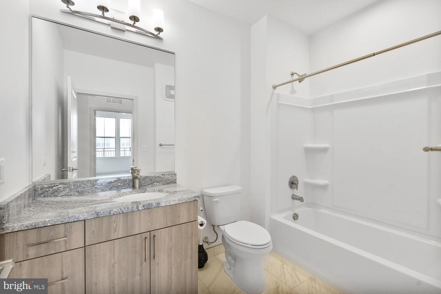 10755 FAIRGROUNDS DR #431, FAIRFAX, Virginia 22030, 2 Bedrooms Bedrooms, ,2 BathroomsBathrooms,Residential,For sale,10755 FAIRGROUNDS DR #431,VAFC2007710 MLS # VAFC2007710