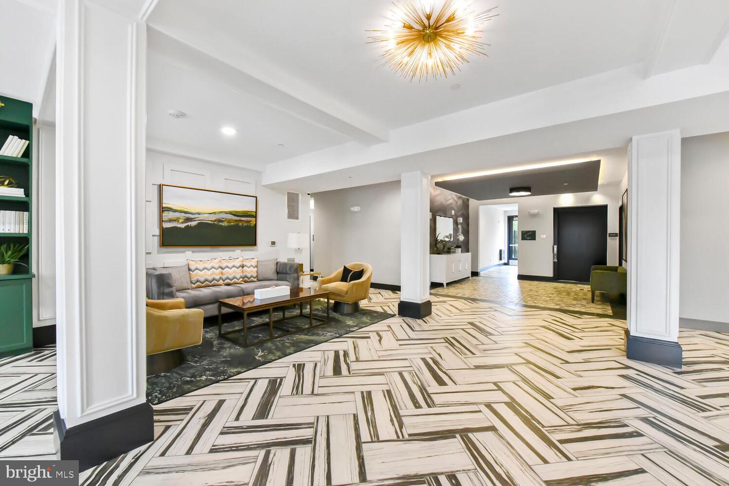 10755 FAIRGROUNDS DR #431, FAIRFAX, Virginia 22030, 2 Bedrooms Bedrooms, ,2 BathroomsBathrooms,Residential,For sale,10755 FAIRGROUNDS DR #431,VAFC2007710 MLS # VAFC2007710