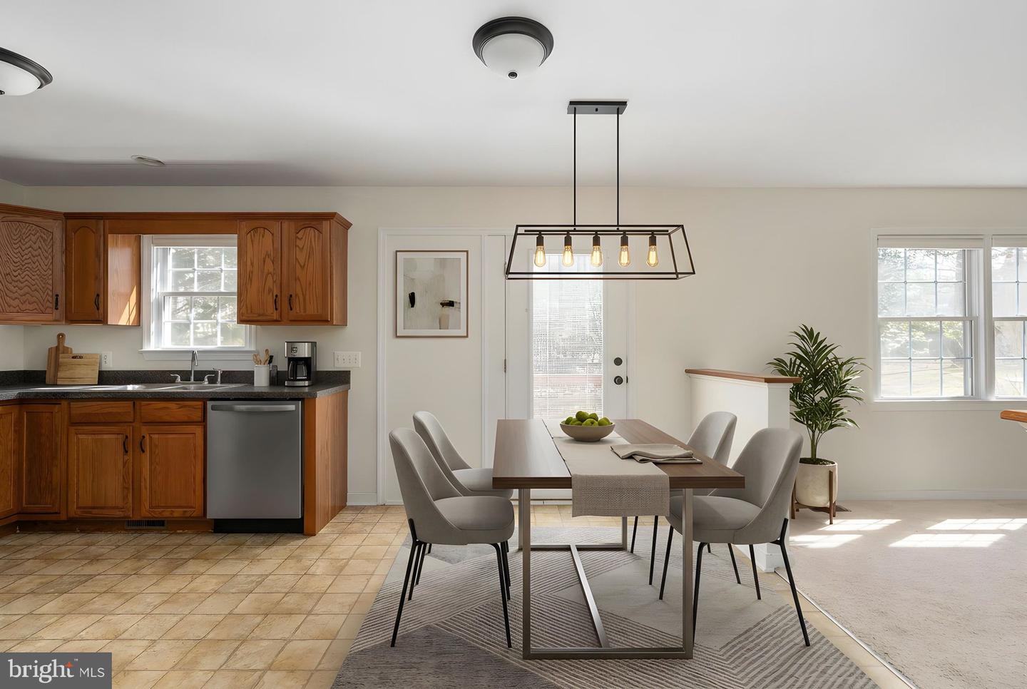 201 LAKE CAROLINE DR, RUTHER GLEN, Virginia 22546, 3 Bedrooms Bedrooms, 8 Rooms Rooms,2 BathroomsBathrooms,Residential,For sale,201 LAKE CAROLINE DR,VACV2009446 MLS # VACV2009446