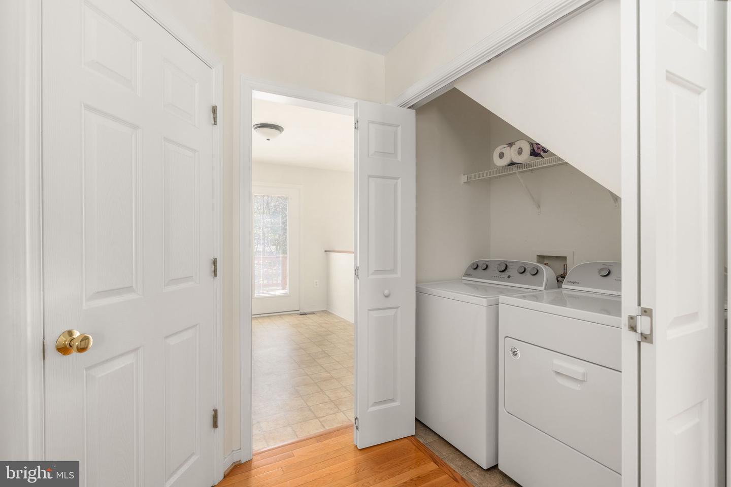 201 LAKE CAROLINE DR, RUTHER GLEN, Virginia 22546, 3 Bedrooms Bedrooms, 8 Rooms Rooms,2 BathroomsBathrooms,Residential,For sale,201 LAKE CAROLINE DR,VACV2009446 MLS # VACV2009446