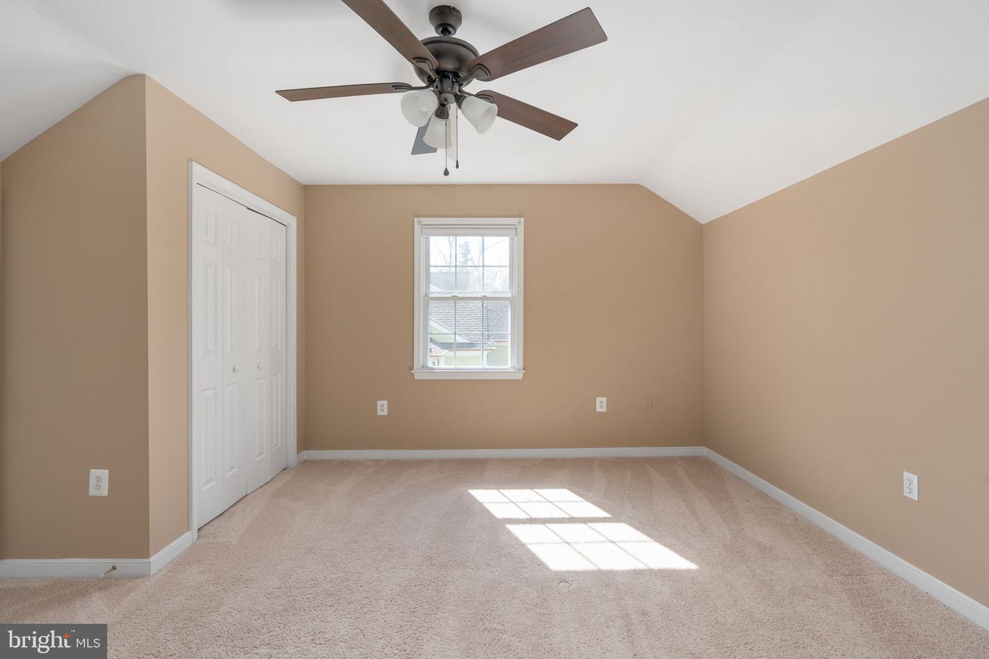 201 LAKE CAROLINE DR, RUTHER GLEN, Virginia 22546, 3 Bedrooms Bedrooms, 8 Rooms Rooms,2 BathroomsBathrooms,Residential,For sale,201 LAKE CAROLINE DR,VACV2009446 MLS # VACV2009446