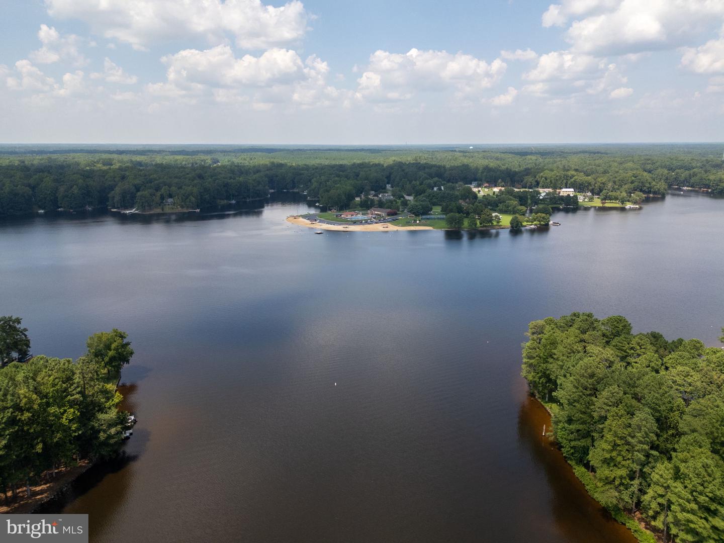 201 LAKE CAROLINE DR, RUTHER GLEN, Virginia 22546, 3 Bedrooms Bedrooms, 8 Rooms Rooms,2 BathroomsBathrooms,Residential,For sale,201 LAKE CAROLINE DR,VACV2009446 MLS # VACV2009446