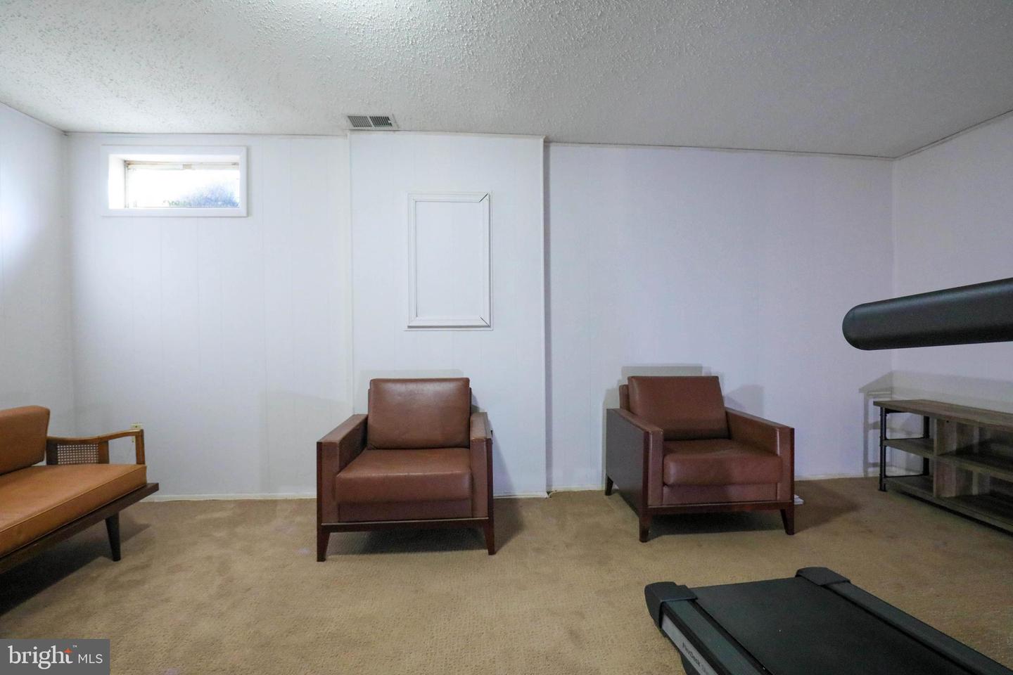 13568 BENTLEY CIR, WOODBRIDGE, Virginia 22192, 3 Bedrooms Bedrooms, ,1 BathroomBathrooms,Residential,For sale,13568 BENTLEY CIR,VAPW2111682 MLS # VAPW2111682