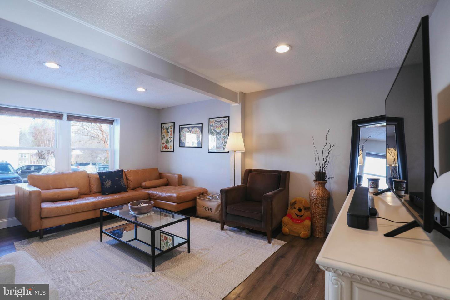 13568 BENTLEY CIR, WOODBRIDGE, Virginia 22192, 3 Bedrooms Bedrooms, ,1 BathroomBathrooms,Residential,For sale,13568 BENTLEY CIR,VAPW2111682 MLS # VAPW2111682