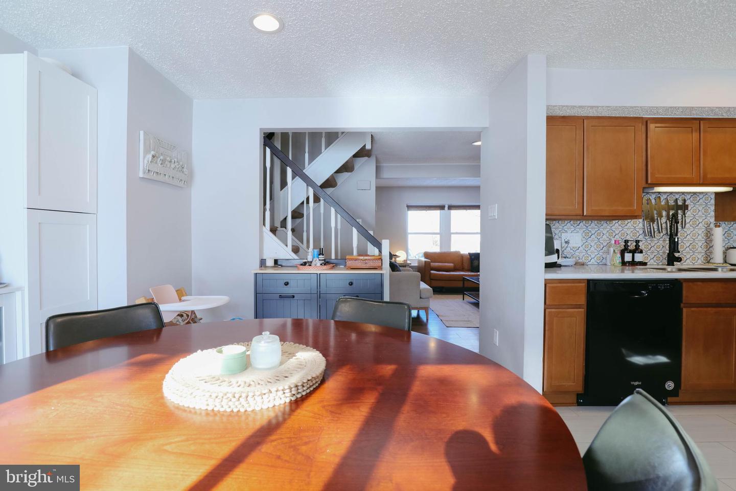 13568 BENTLEY CIR, WOODBRIDGE, Virginia 22192, 3 Bedrooms Bedrooms, ,1 BathroomBathrooms,Residential,For sale,13568 BENTLEY CIR,VAPW2111682 MLS # VAPW2111682