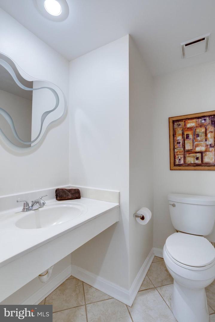 9606 WOODEDGE DR, BURKE, Virginia 22015, 4 Bedrooms Bedrooms, ,3 BathroomsBathrooms,Residential,For sale,9606 WOODEDGE DR,VAFX2288890 MLS # VAFX2288890