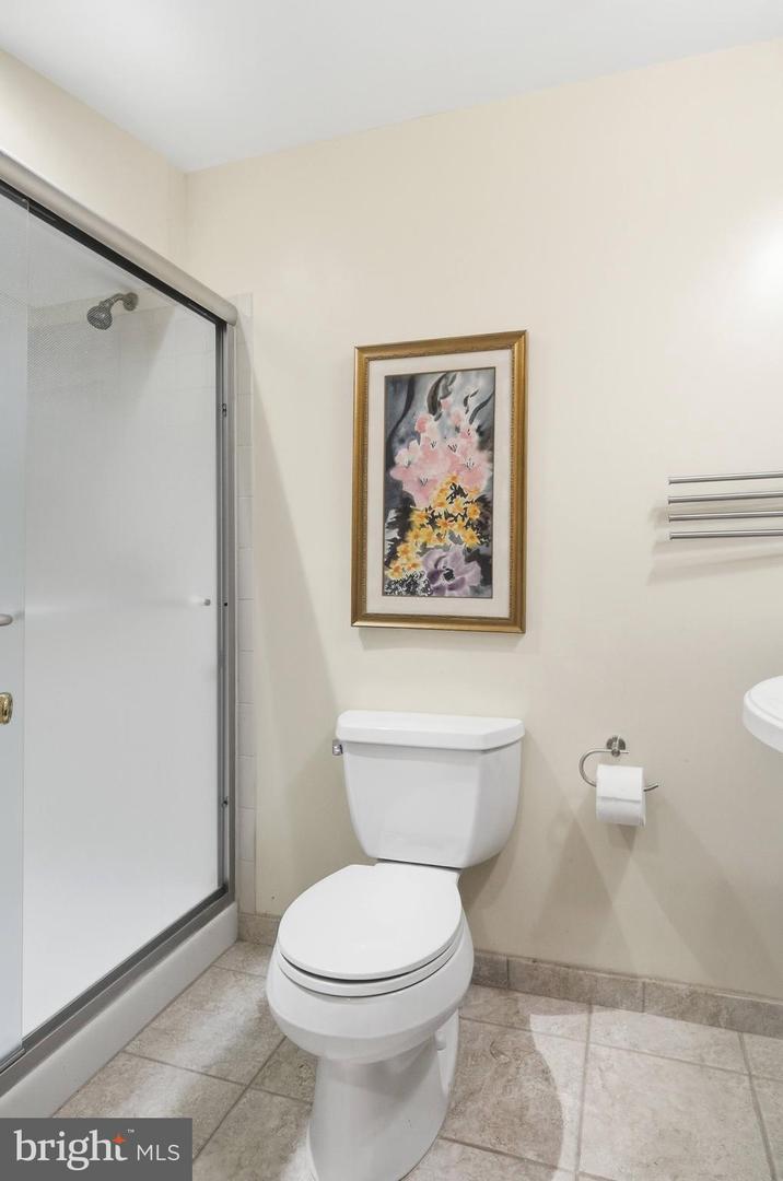 9606 WOODEDGE DR, BURKE, Virginia 22015, 4 Bedrooms Bedrooms, ,3 BathroomsBathrooms,Residential,For sale,9606 WOODEDGE DR,VAFX2288890 MLS # VAFX2288890