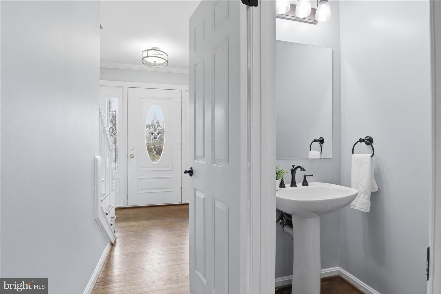 9712 KLIMT CT, BURKE, Virginia 22015, 5 Bedrooms Bedrooms, ,3 BathroomsBathrooms,Residential,For sale,9712 KLIMT CT,VAFX2289394 MLS # VAFX2289394