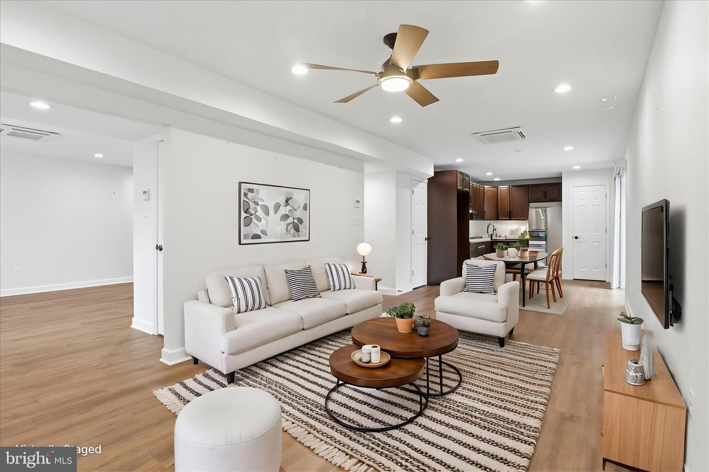 9712 KLIMT CT, BURKE, Virginia 22015, 5 Bedrooms Bedrooms, ,3 BathroomsBathrooms,Residential,For sale,9712 KLIMT CT,VAFX2289394 MLS # VAFX2289394