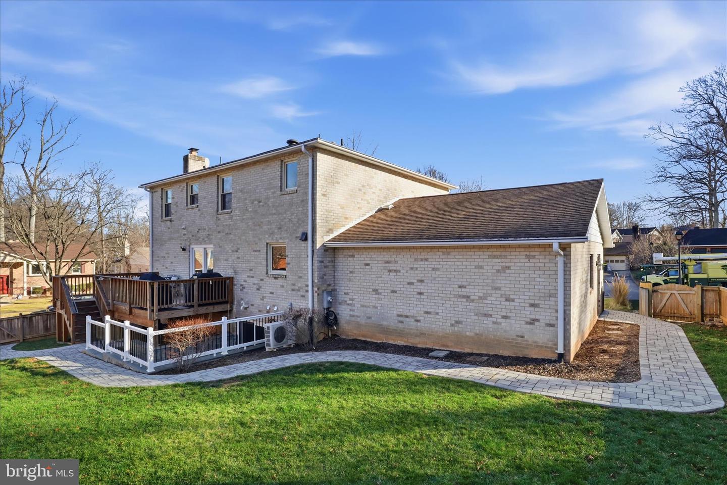 9712 KLIMT CT, BURKE, Virginia 22015, 5 Bedrooms Bedrooms, ,3 BathroomsBathrooms,Residential,For sale,9712 KLIMT CT,VAFX2289394 MLS # VAFX2289394