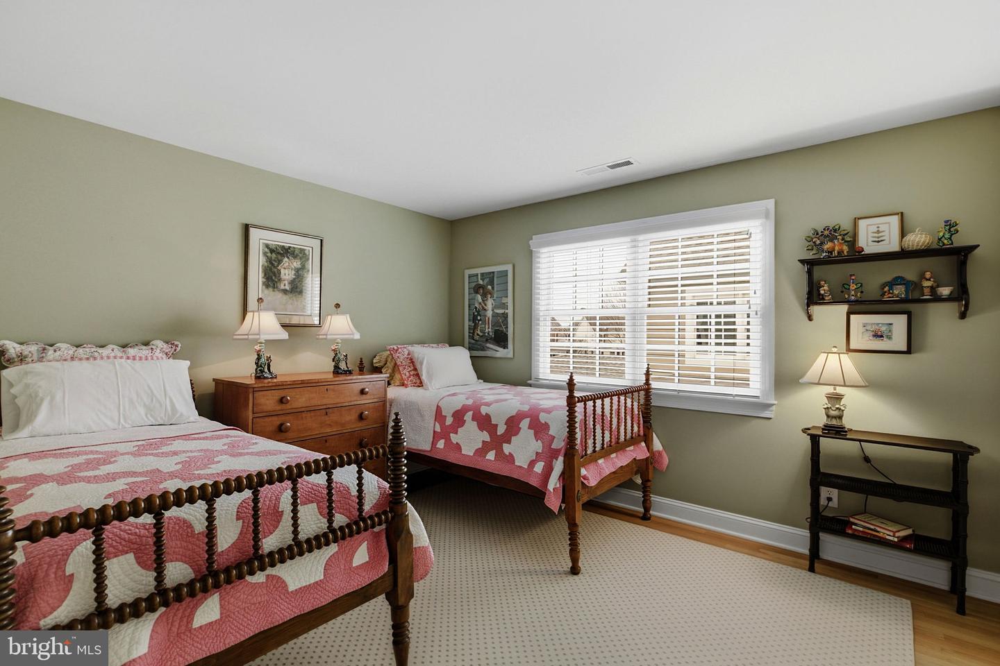 62 WESTBAY DR, KILMARNOCK, Virginia 22482, 5 Bedrooms Bedrooms, 8 Rooms Rooms,4 BathroomsBathrooms,Residential,For sale,62 WESTBAY DR,VANV2001884 MLS # VANV2001884