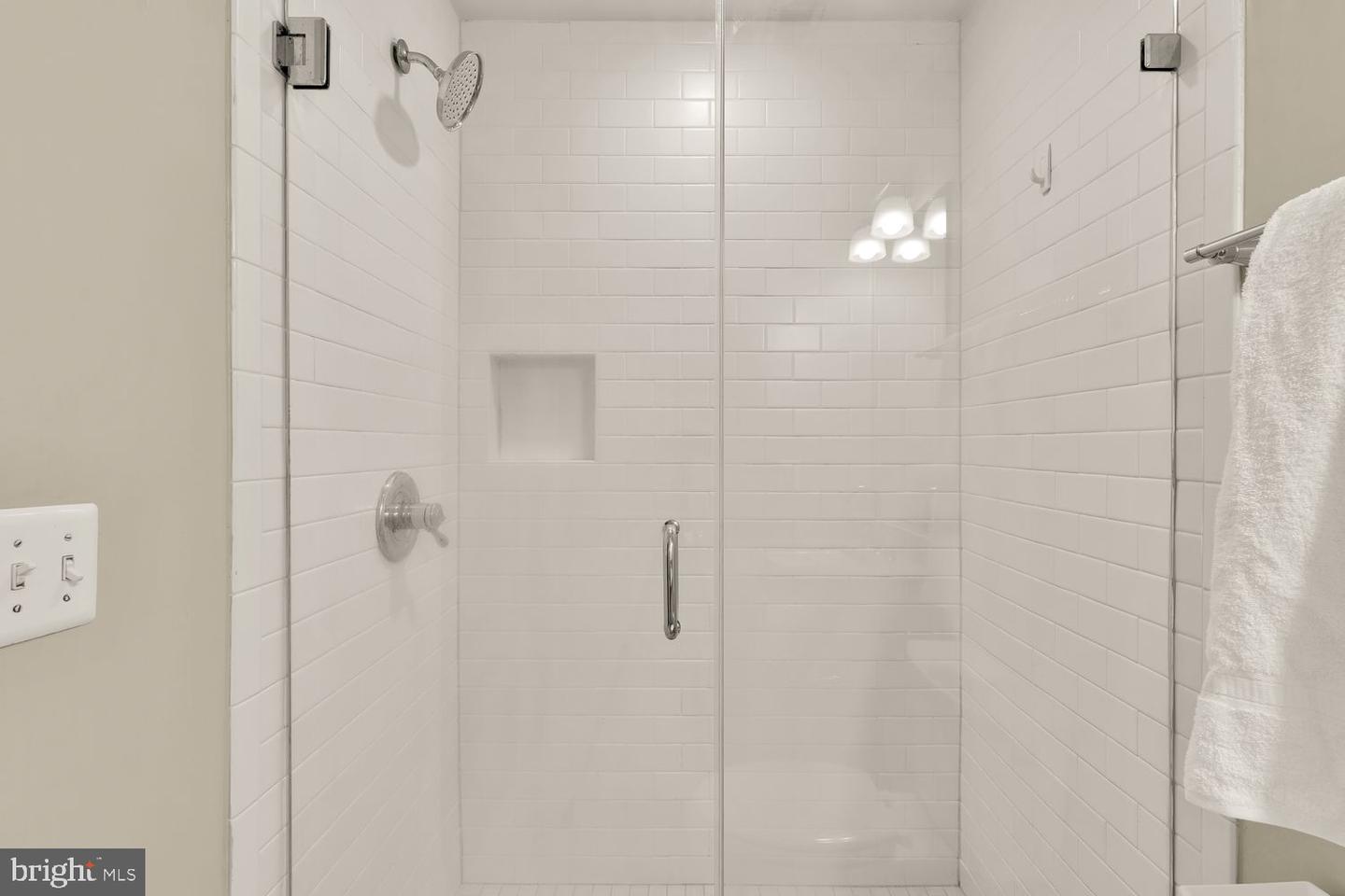 2714 ONTARIO RD NW #2, WASHINGTON, District Of Columbia 20009, 1 Bedroom Bedrooms, ,1 BathroomBathrooms,Residential,For sale,2714 ONTARIO RD NW #2,DCDC2245330 MLS # DCDC2245330