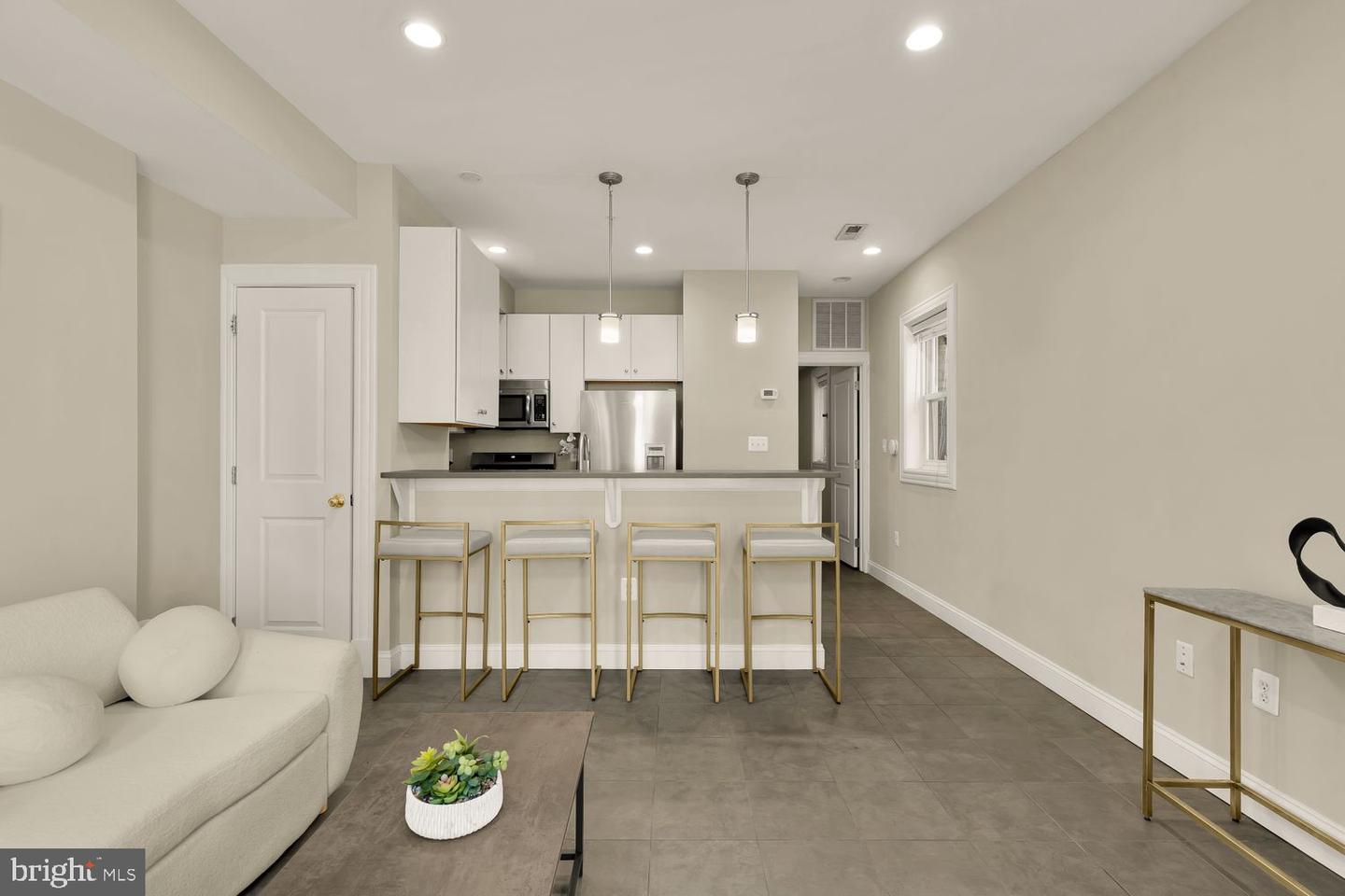 2714 ONTARIO RD NW #2, WASHINGTON, District Of Columbia 20009, 1 Bedroom Bedrooms, ,1 BathroomBathrooms,Residential,For sale,2714 ONTARIO RD NW #2,DCDC2245330 MLS # DCDC2245330