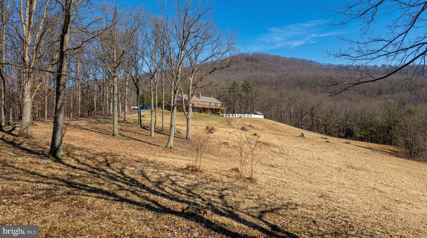 410 MCCOY LN, STANLEY, Virginia 22851, 5 Bedrooms Bedrooms, ,4 BathroomsBathrooms,Residential,For sale,410 MCCOY LN,VAPA2006020 MLS # VAPA2006020