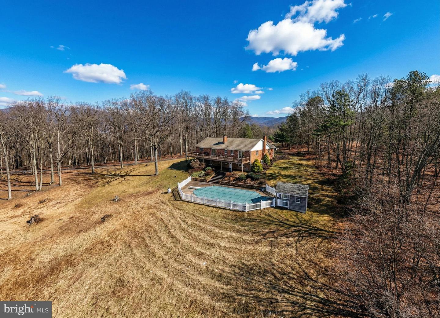 410 MCCOY LN, STANLEY, Virginia 22851, 5 Bedrooms Bedrooms, ,4 BathroomsBathrooms,Residential,For sale,410 MCCOY LN,VAPA2006020 MLS # VAPA2006020