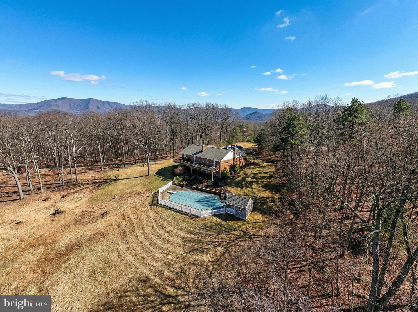 410 MCCOY LN, STANLEY, Virginia 22851, 5 Bedrooms Bedrooms, ,4 BathroomsBathrooms,Residential,For sale,410 MCCOY LN,VAPA2006020 MLS # VAPA2006020