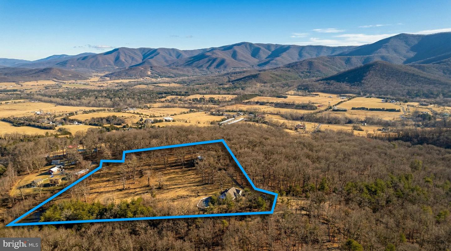 410 MCCOY LN, STANLEY, Virginia 22851, 5 Bedrooms Bedrooms, ,4 BathroomsBathrooms,Residential,For sale,410 MCCOY LN,VAPA2006020 MLS # VAPA2006020