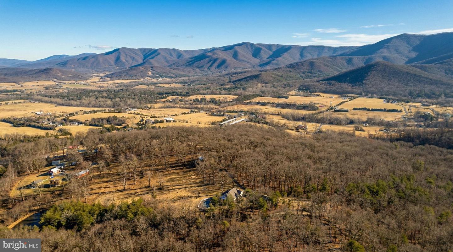 410 MCCOY LN, STANLEY, Virginia 22851, 5 Bedrooms Bedrooms, ,4 BathroomsBathrooms,Residential,For sale,410 MCCOY LN,VAPA2006020 MLS # VAPA2006020