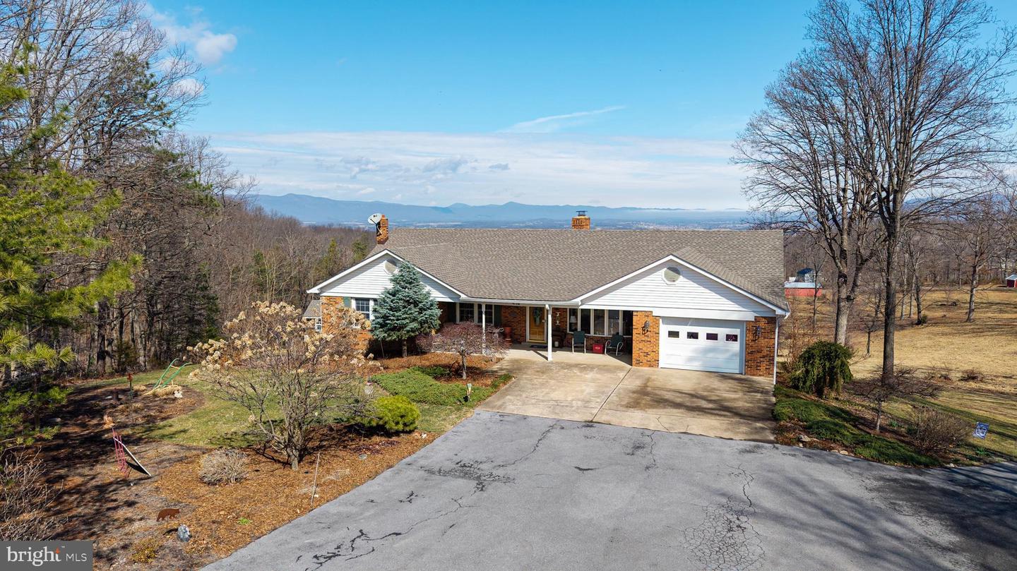 410 MCCOY LN, STANLEY, Virginia 22851, 5 Bedrooms Bedrooms, ,4 BathroomsBathrooms,Residential,For sale,410 MCCOY LN,VAPA2006020 MLS # VAPA2006020