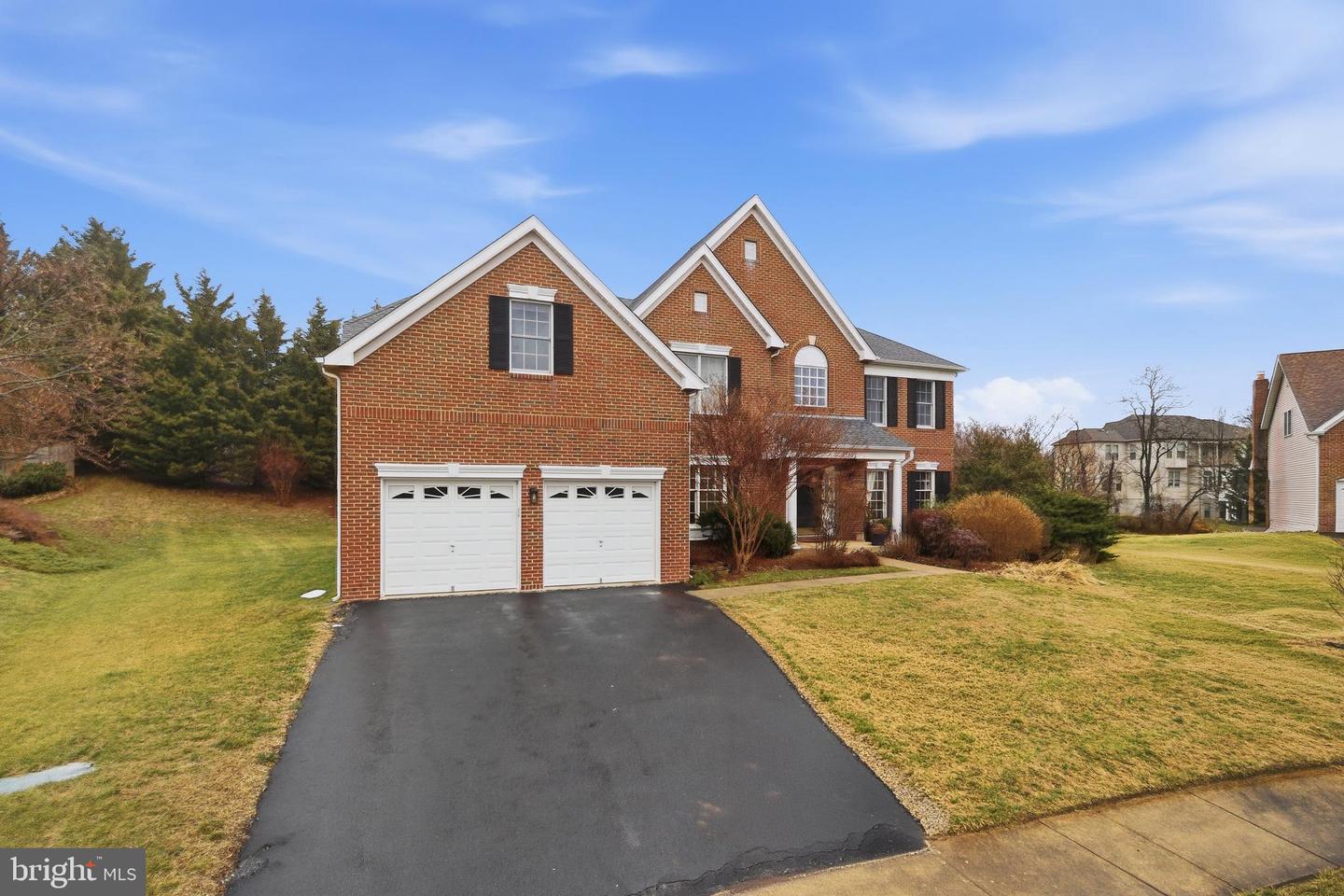 3221 SPRING RAIN CT, HERNDON, Virginia 20171, 5 Bedrooms Bedrooms, ,4 BathroomsBathrooms,Residential,For sale,3221 SPRING RAIN CT,VAFX2289946 MLS # VAFX2289946