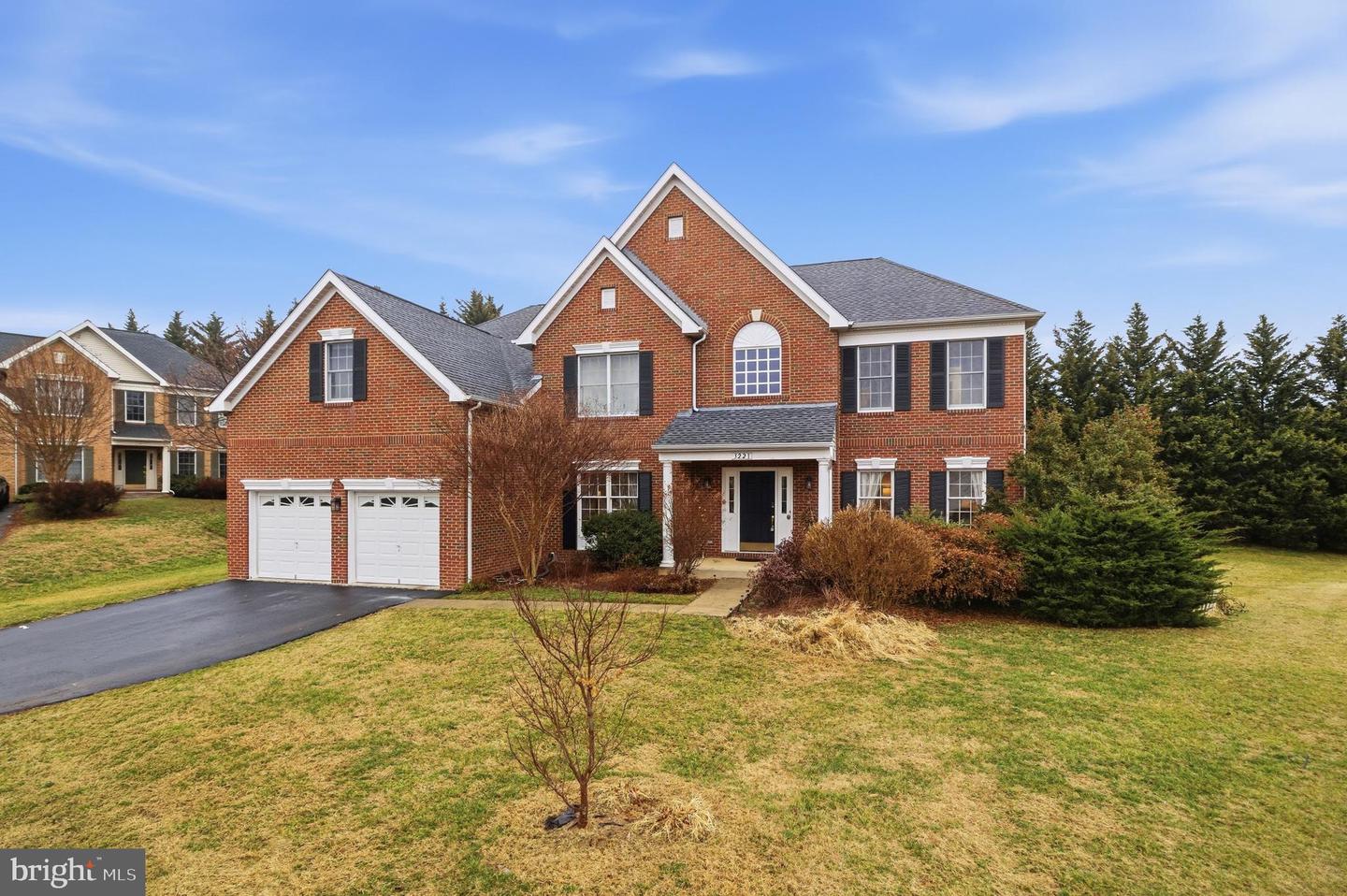 3221 SPRING RAIN CT, HERNDON, Virginia 20171, 5 Bedrooms Bedrooms, ,4 BathroomsBathrooms,Residential,For sale,3221 SPRING RAIN CT,VAFX2289946 MLS # VAFX2289946