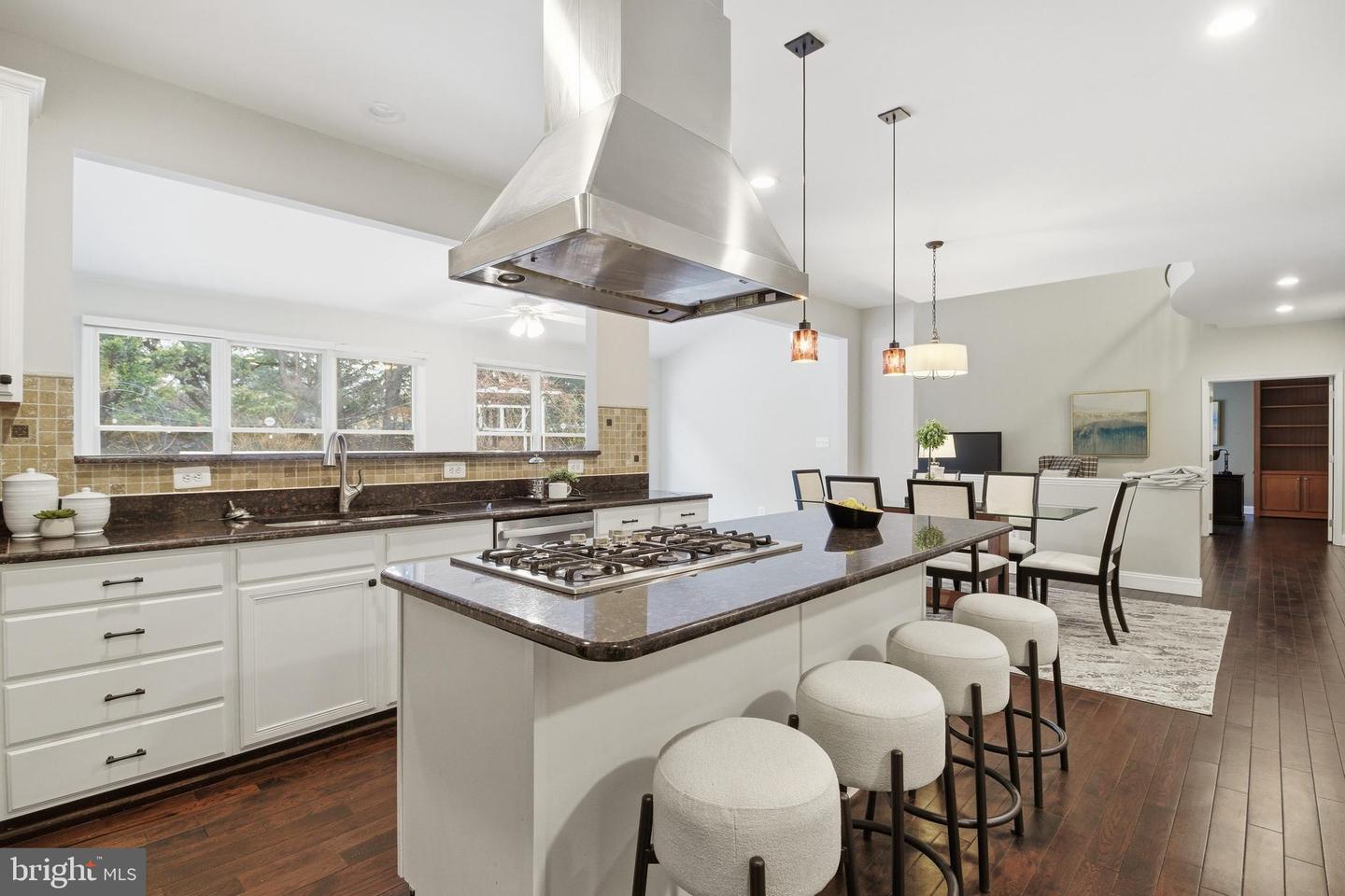 3221 SPRING RAIN CT, HERNDON, Virginia 20171, 5 Bedrooms Bedrooms, ,4 BathroomsBathrooms,Residential,For sale,3221 SPRING RAIN CT,VAFX2289946 MLS # VAFX2289946