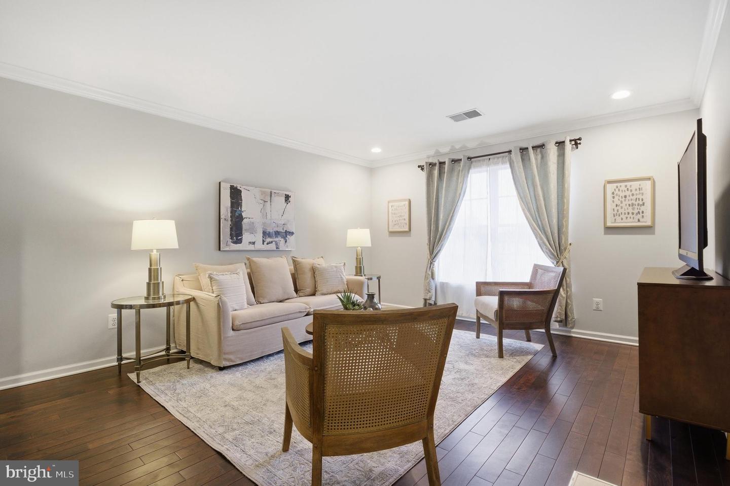 3221 SPRING RAIN CT, HERNDON, Virginia 20171, 5 Bedrooms Bedrooms, ,4 BathroomsBathrooms,Residential,For sale,3221 SPRING RAIN CT,VAFX2289946 MLS # VAFX2289946