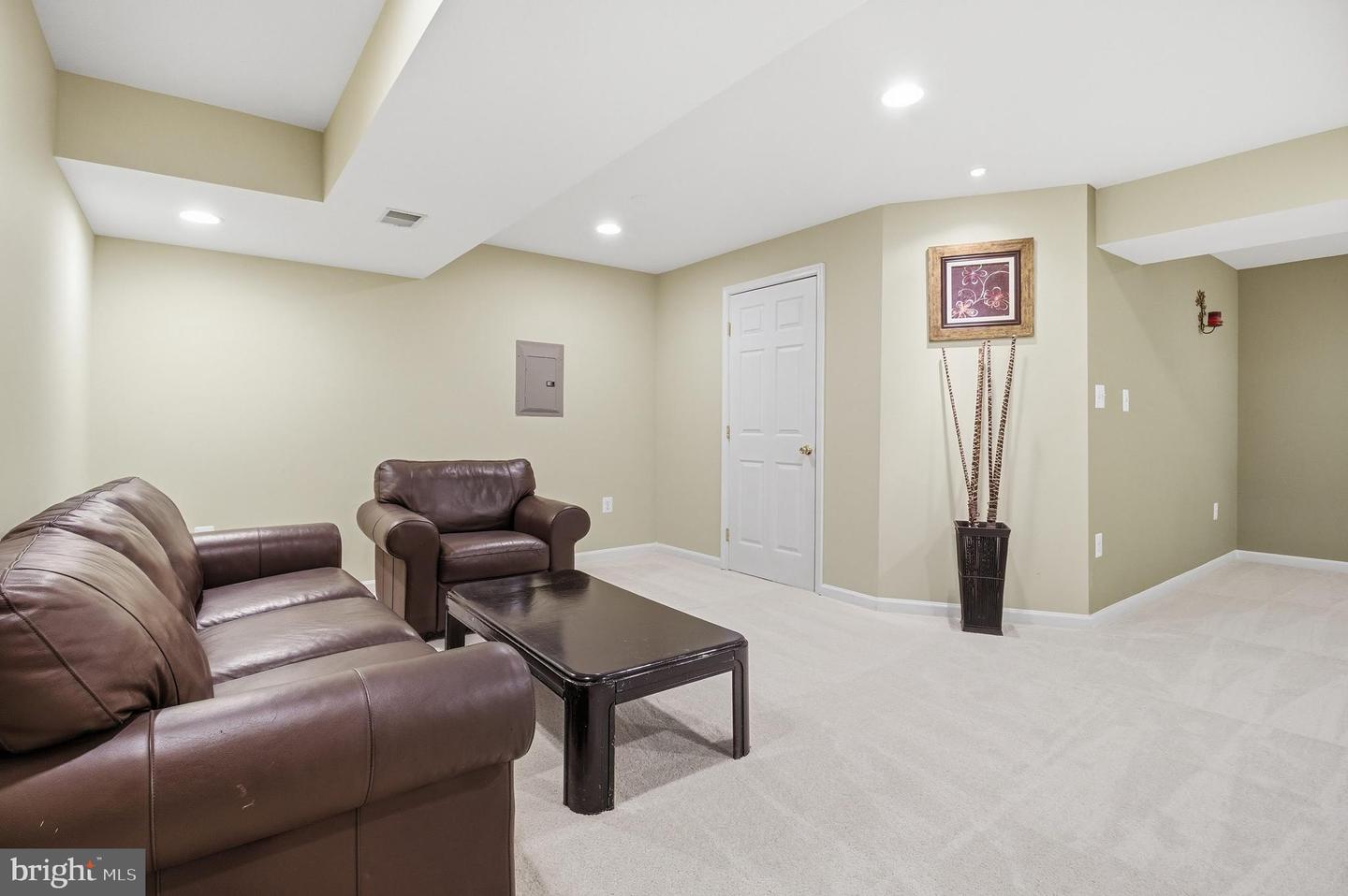 3221 SPRING RAIN CT, HERNDON, Virginia 20171, 5 Bedrooms Bedrooms, ,4 BathroomsBathrooms,Residential,For sale,3221 SPRING RAIN CT,VAFX2289946 MLS # VAFX2289946