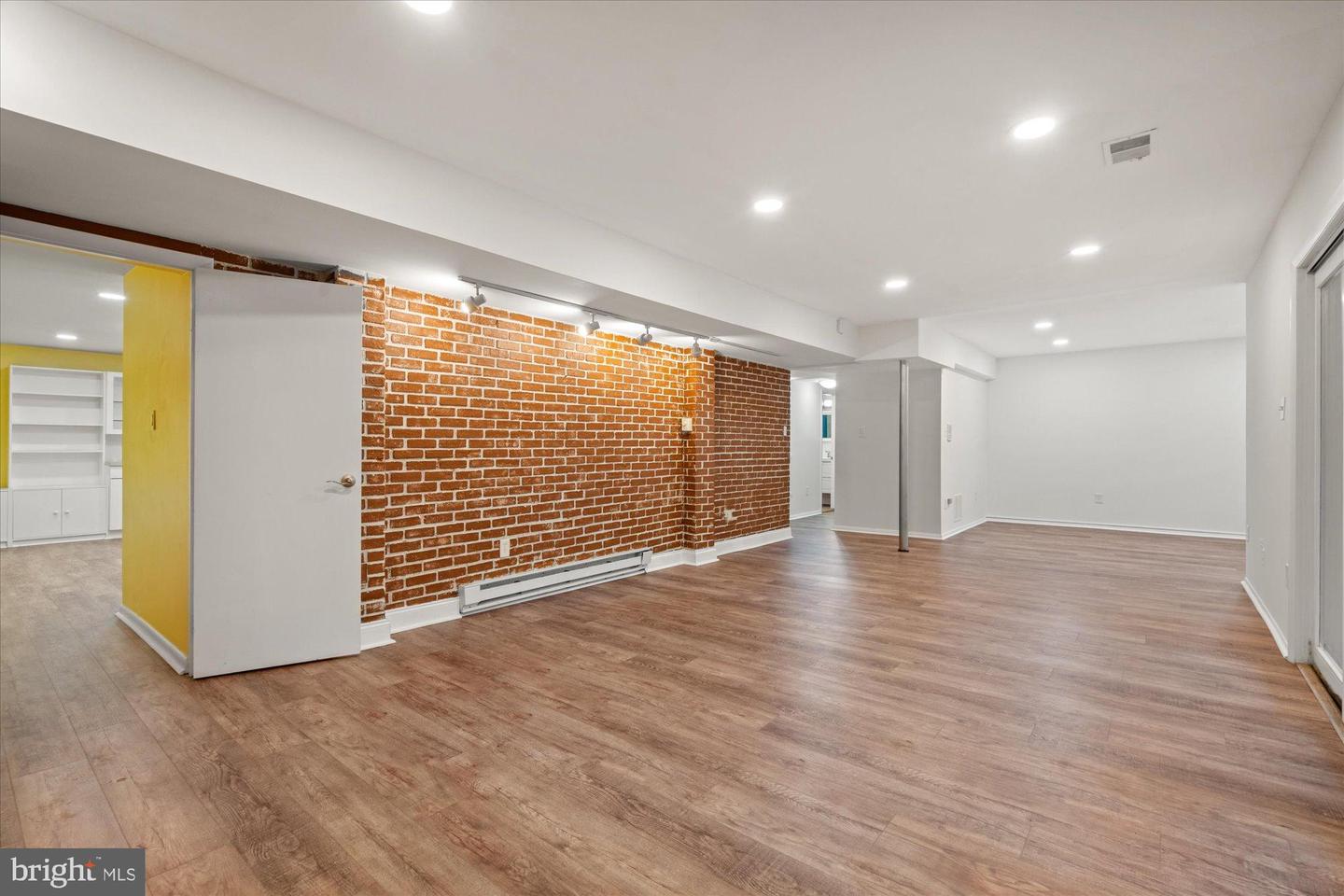 1703 MAPLE HILL PL, ALEXANDRIA, Virginia 22302, 4 Bedrooms Bedrooms, 8 Rooms Rooms,3 BathroomsBathrooms,Residential,For sale,1703 MAPLE HILL PL,VAAX2053984 MLS # VAAX2053984